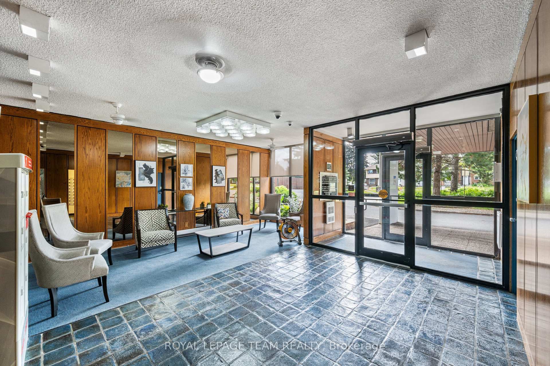 1285 Cahill Drive Unit 1607 photo 4