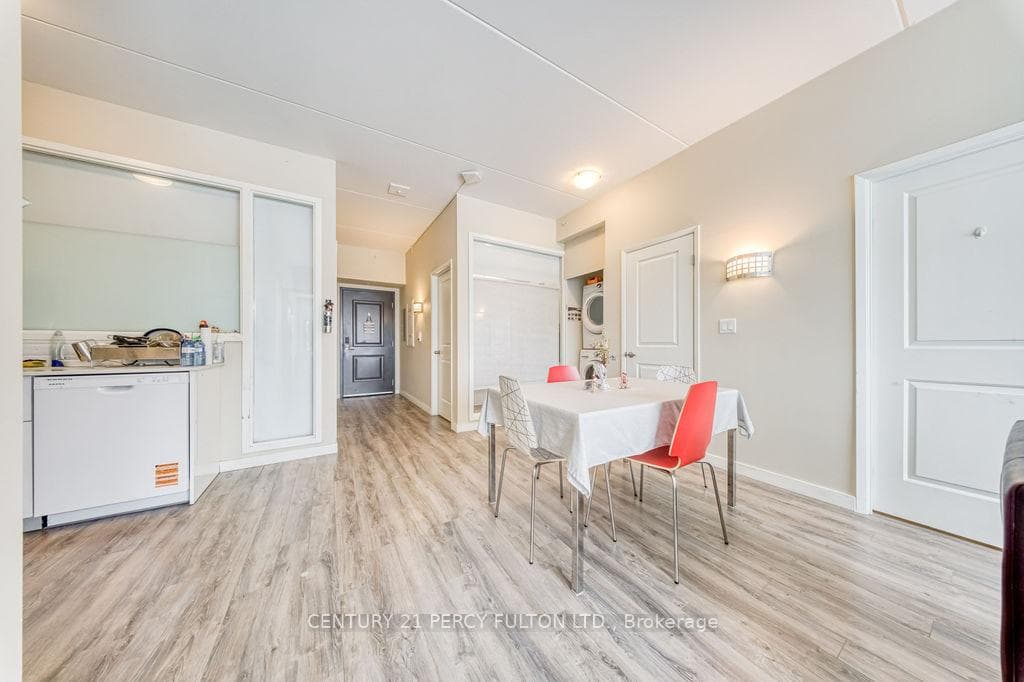 1219 Gordon Street Unit 605 photo 14