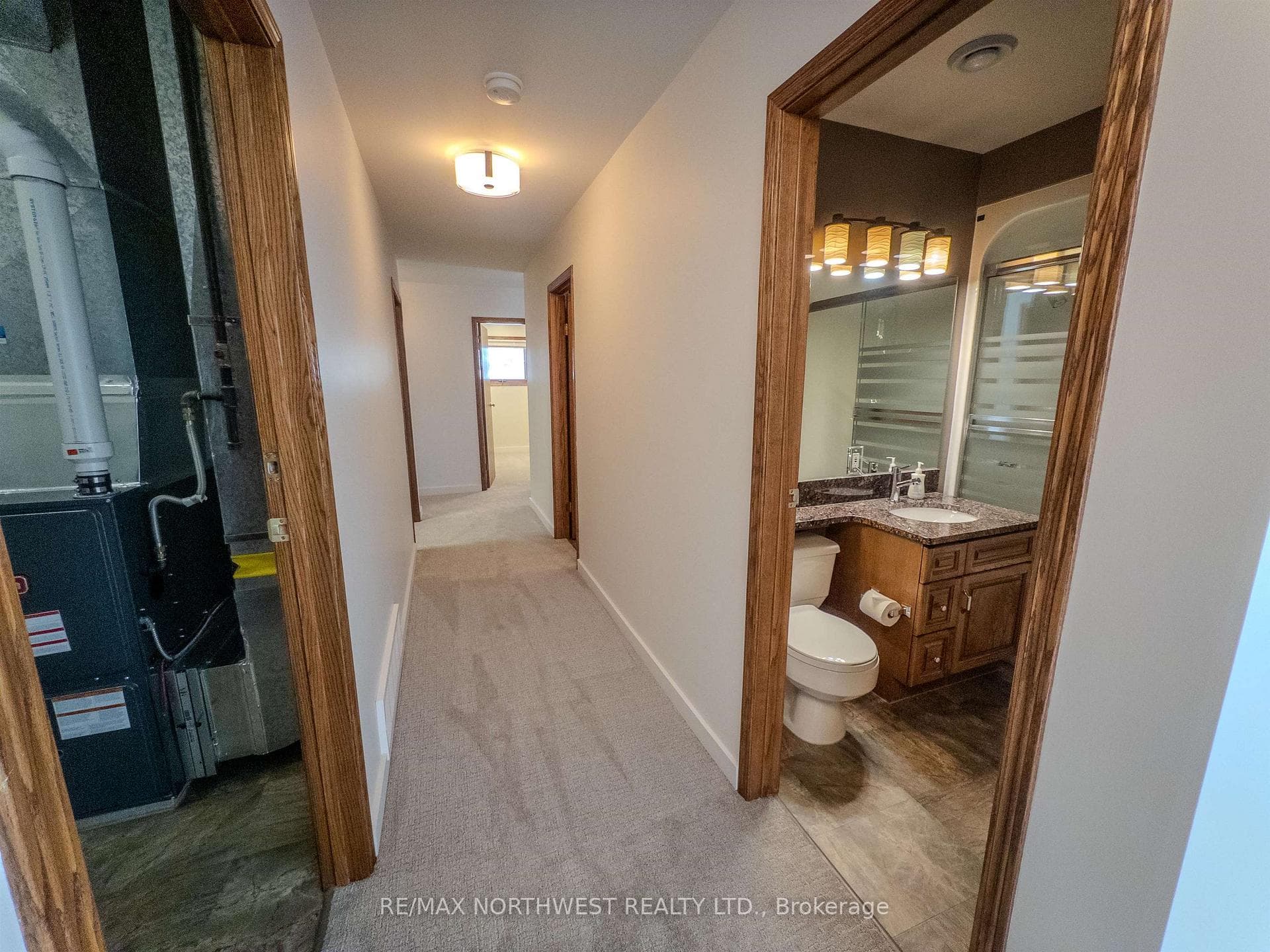 110 Lakeside Crescent photo 31