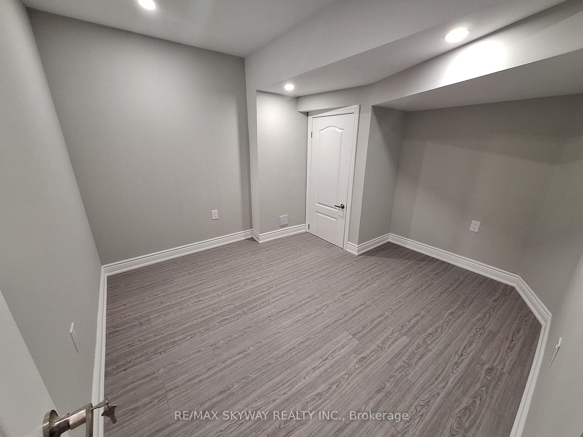 423 Edenbrook Hill Drive Unit BSMT photo 13