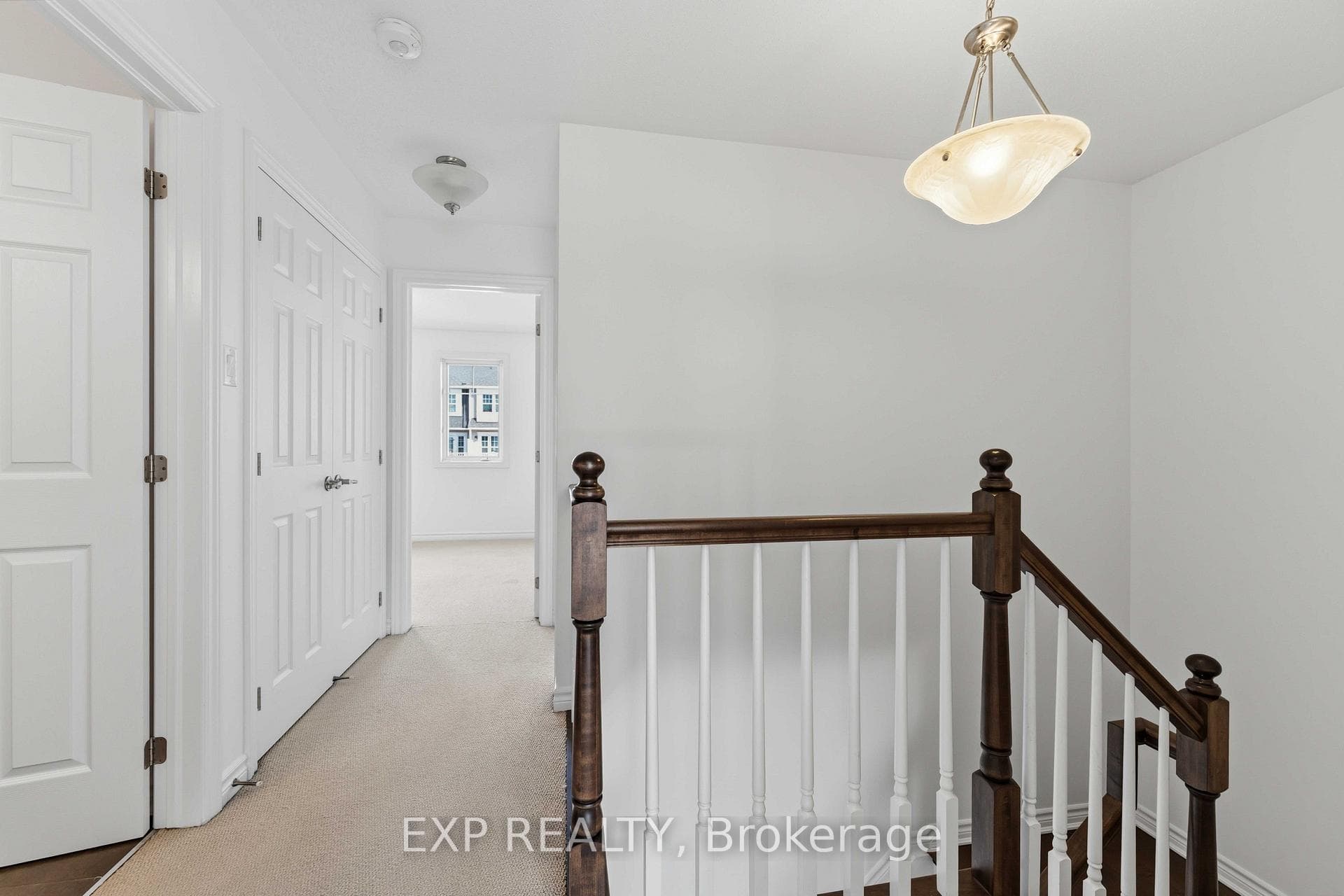 82 Buffalograss Crescent photo 18