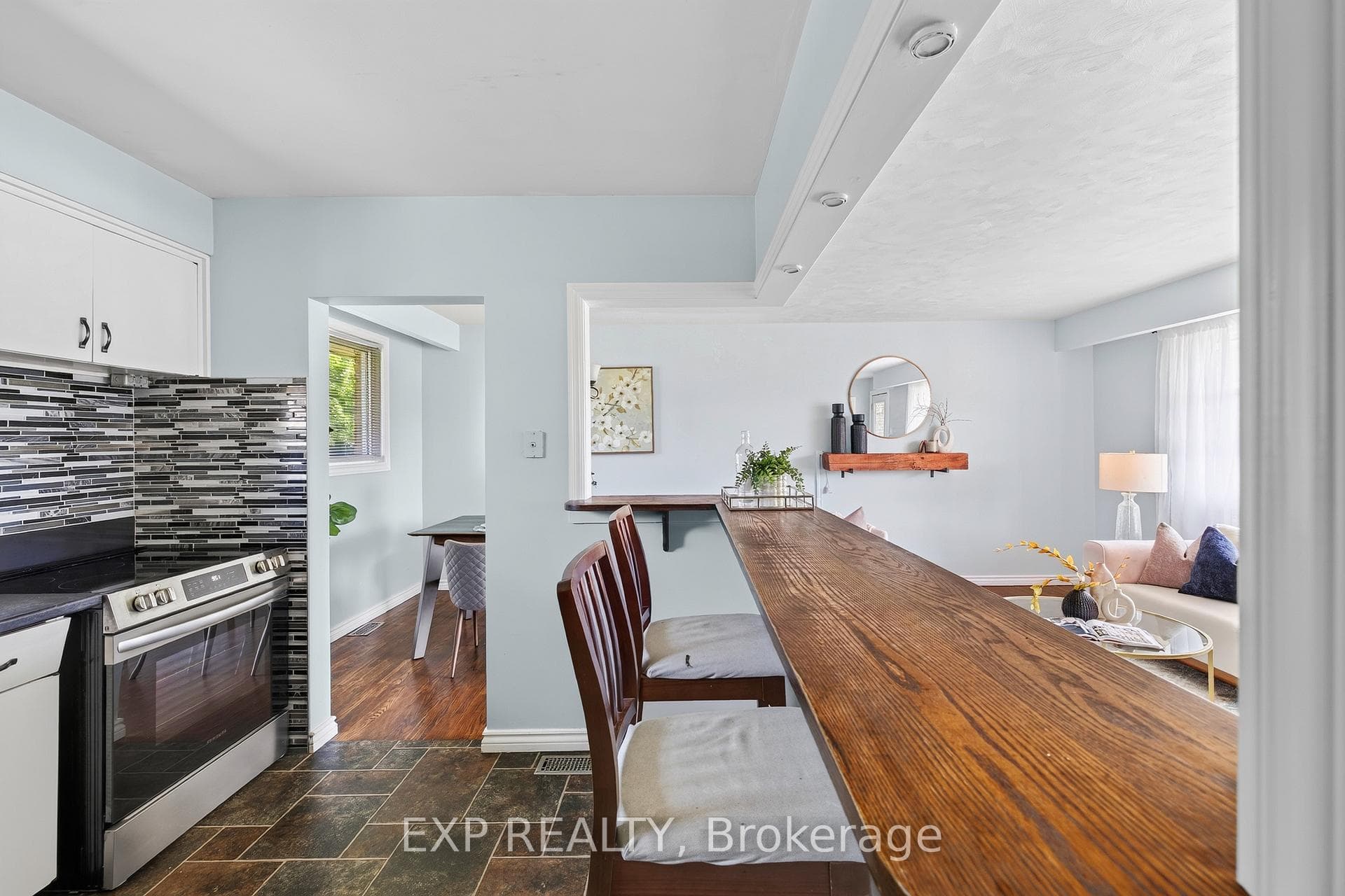 261 King Street photo 13