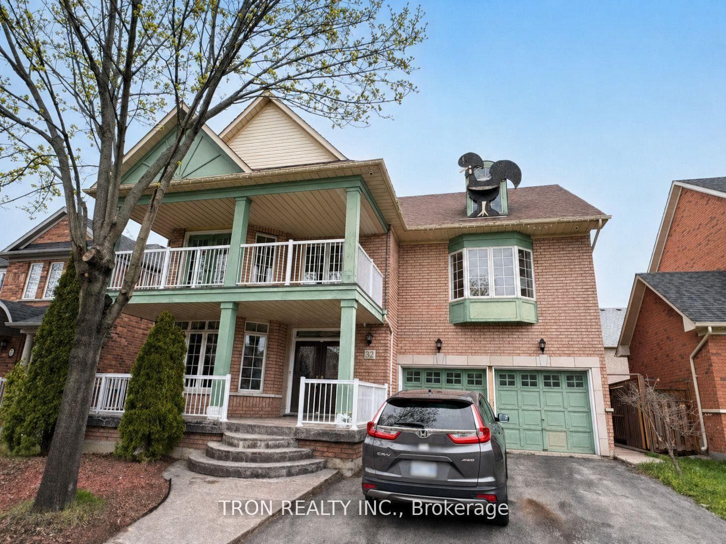 32 Arundel Drive photo 1