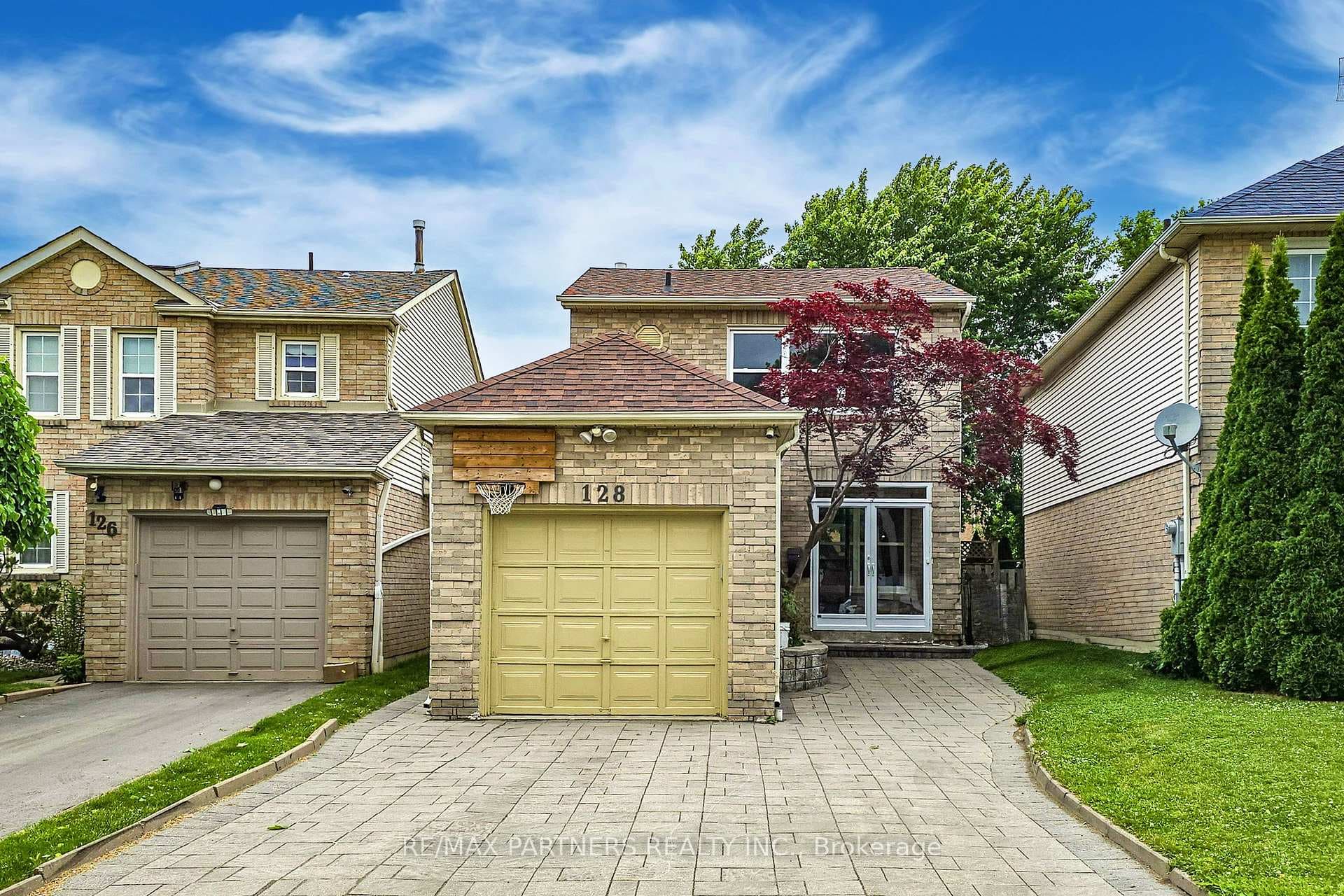 128 Bellrock Drive photo 1