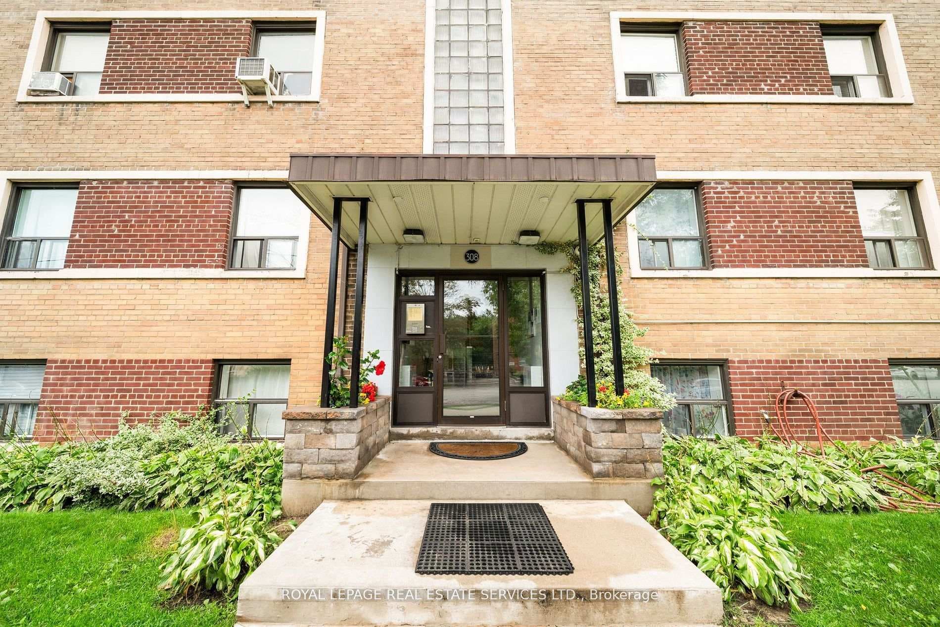 308 The Kingsway N/A Unit 110 photo 7