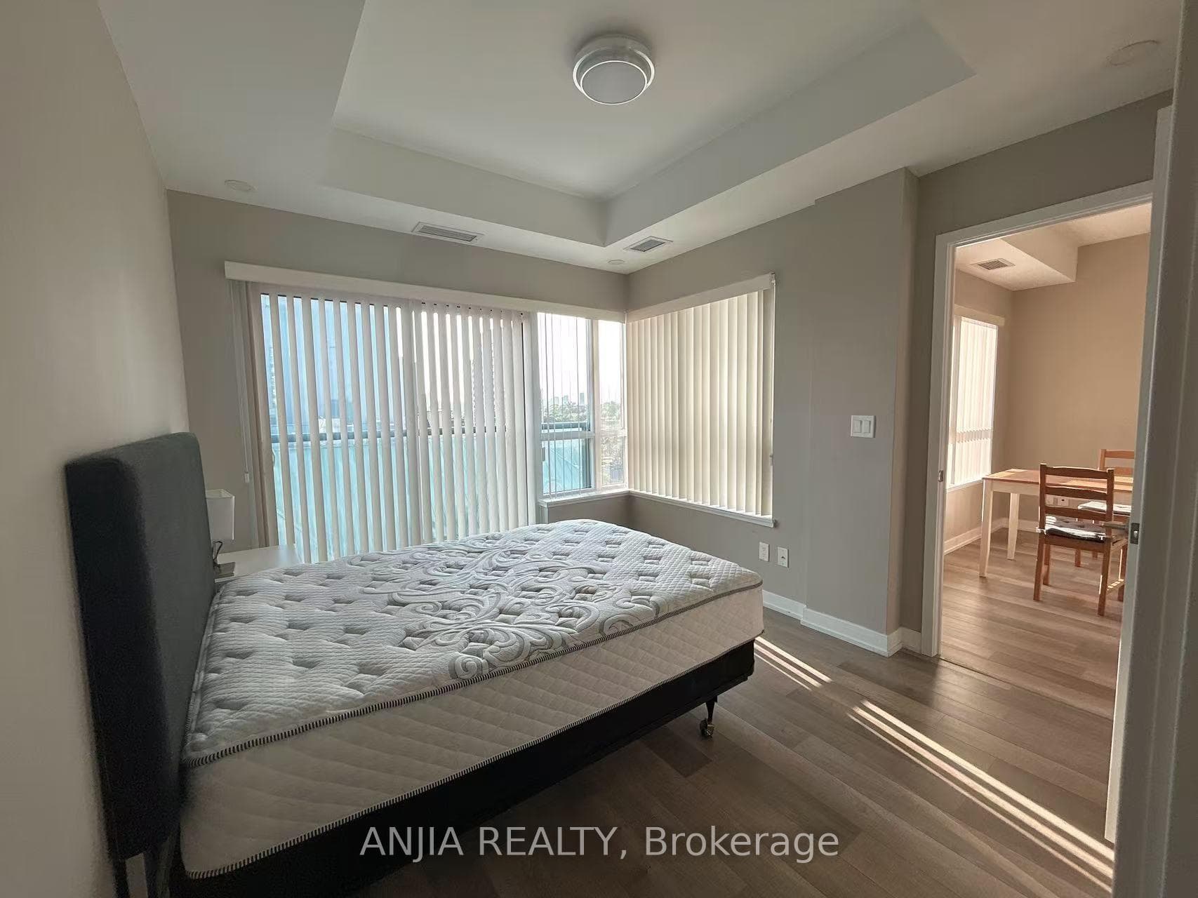 181 Huron Street Unit 804 photo 8