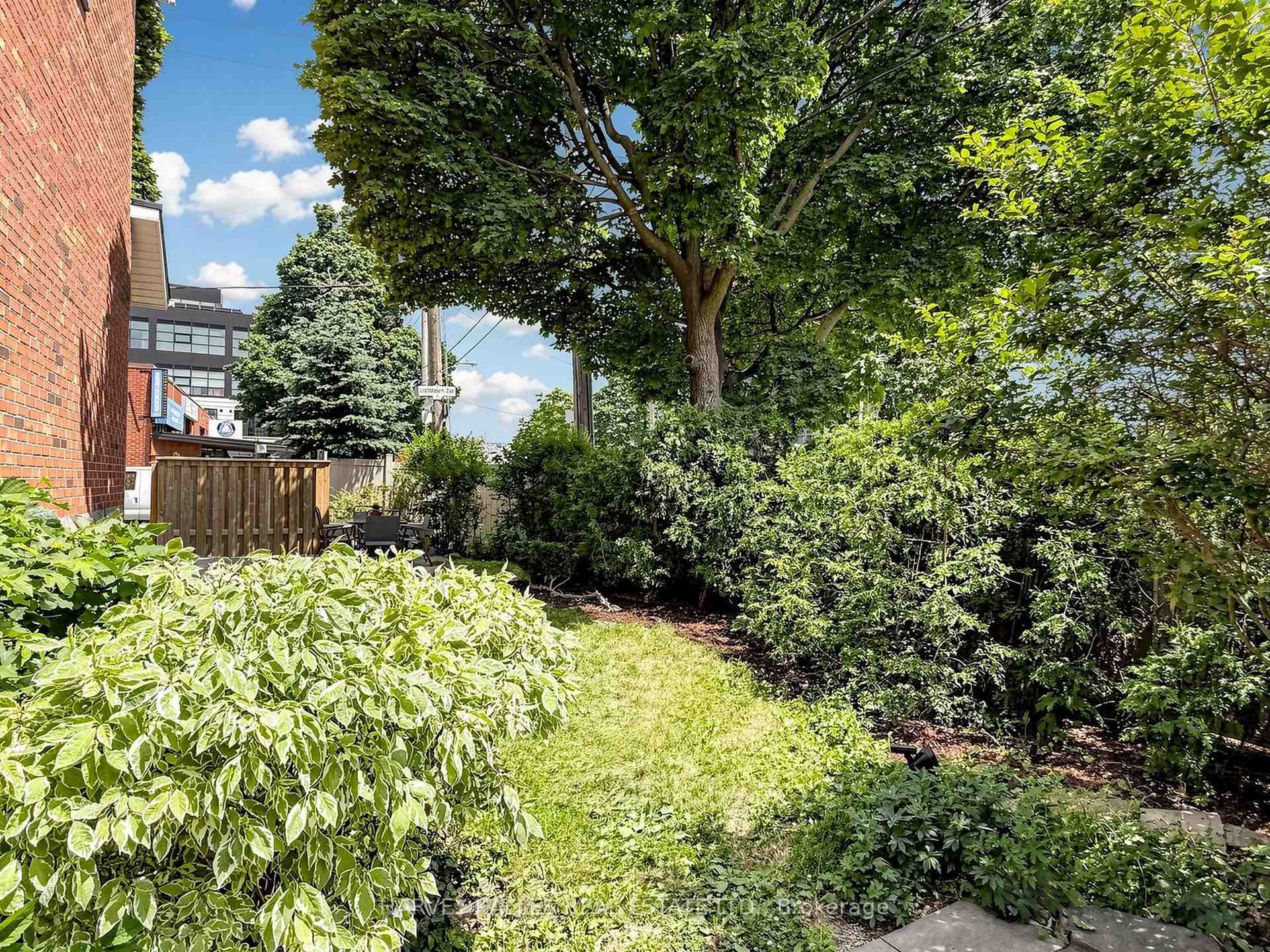 10 Lightbourn Avenue photo 47