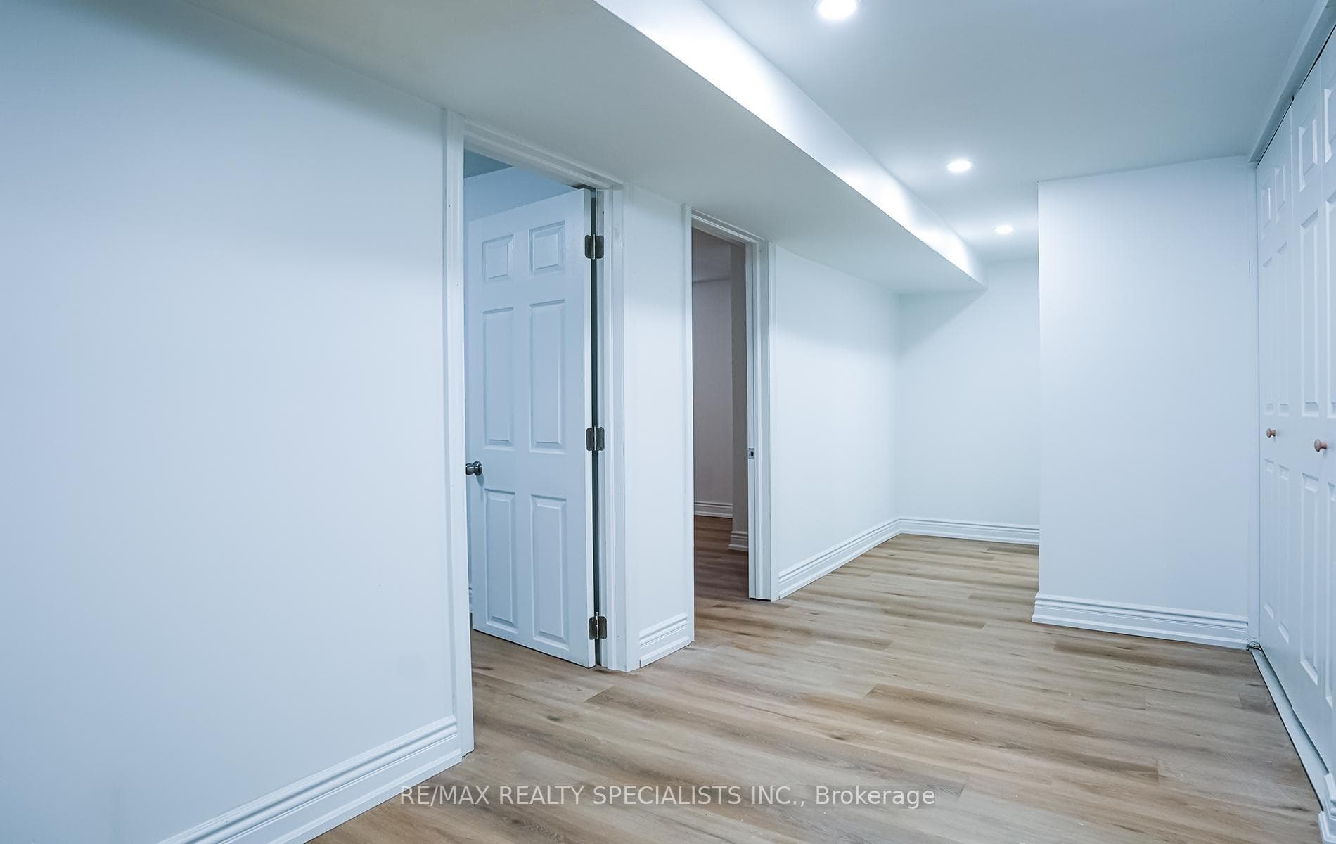 94 Blossom Crescent photo 8