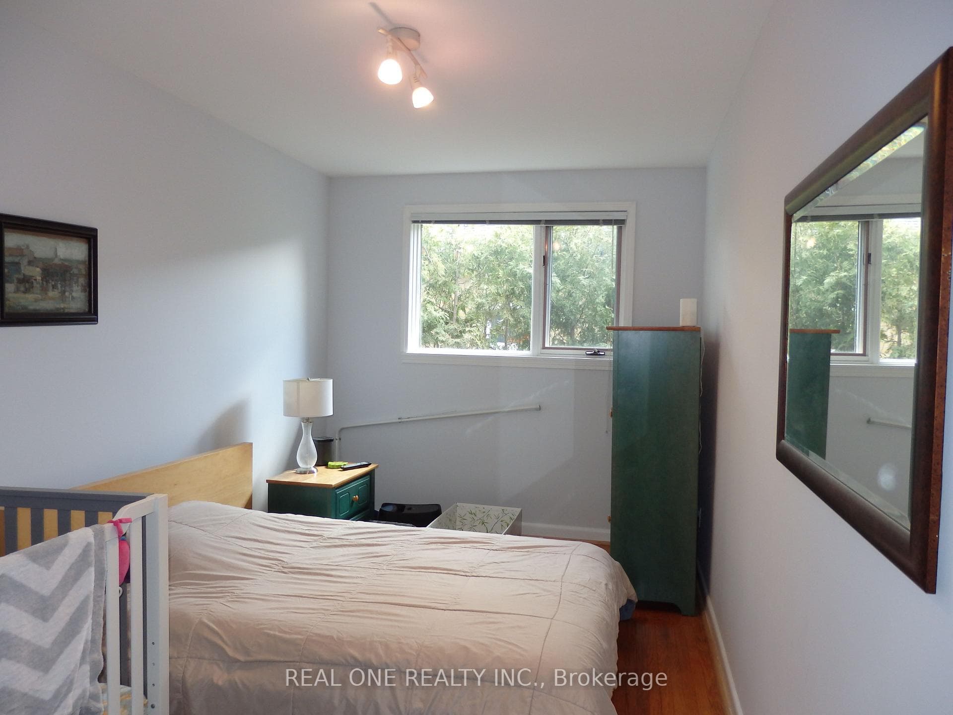 19 Versend Drive photo 7