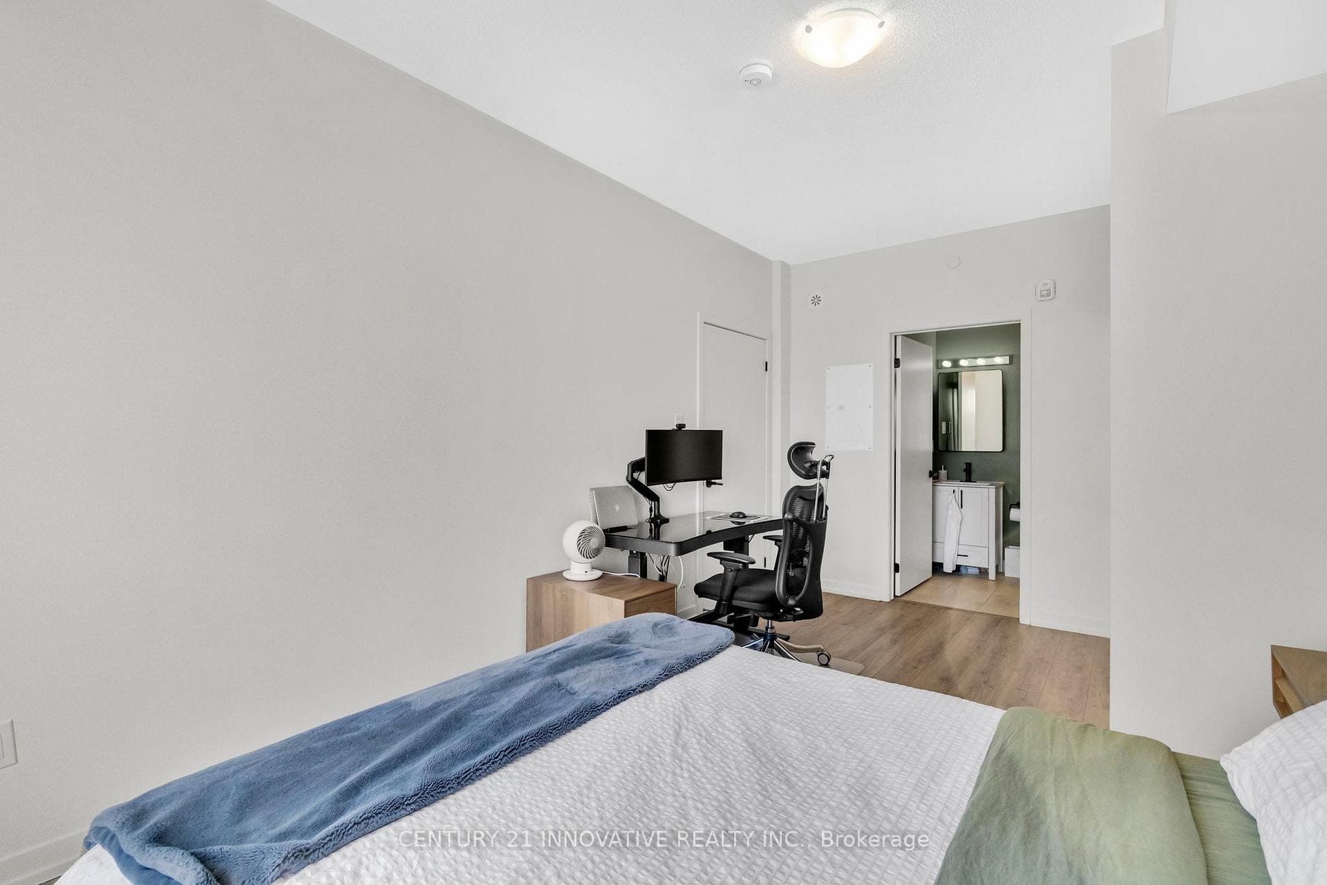 5131 Sheppard Avenue Unit 305 photo 33