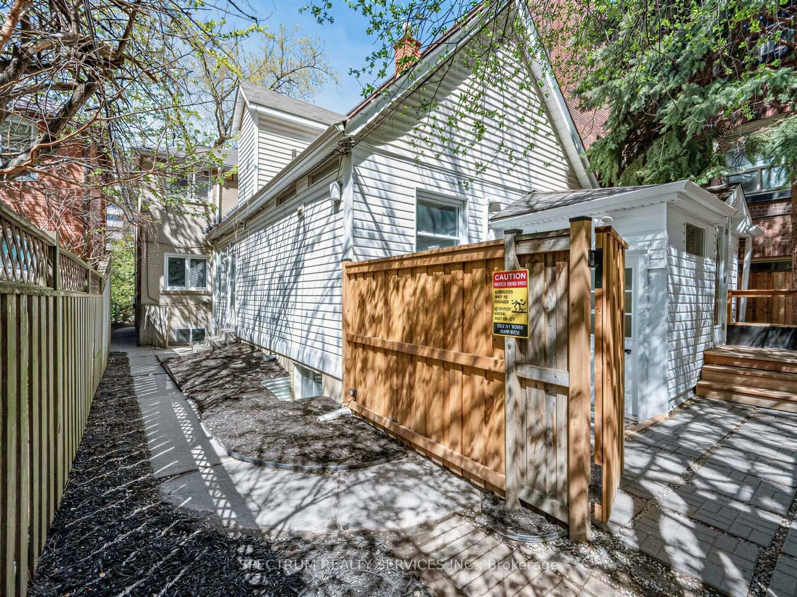 29 Raglan Avenue photo 30