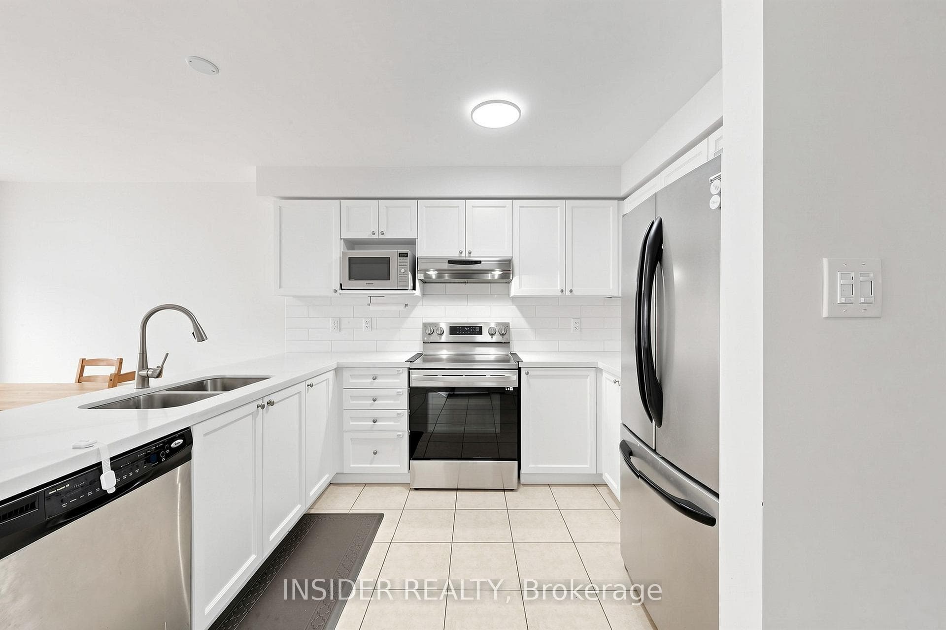 7 Croxall Boulevard photo 14