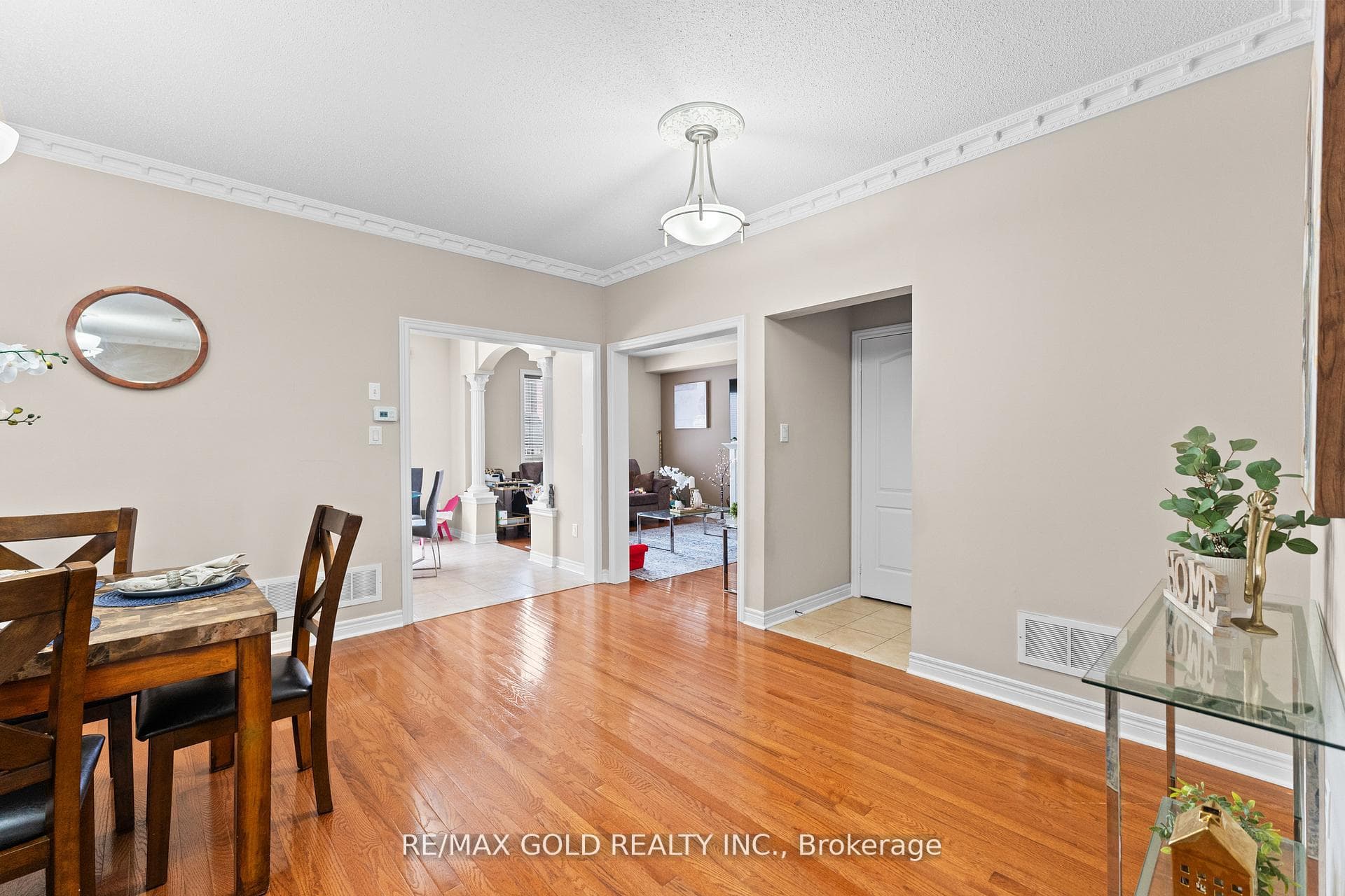 23 Runnymede Crescent photo 10