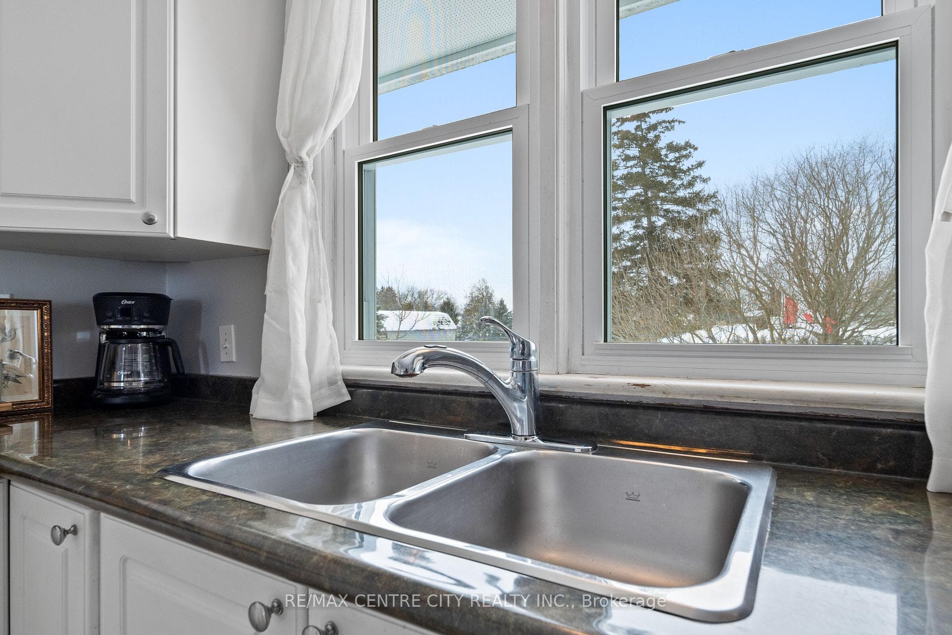 193 Centennial Avenue photo 12