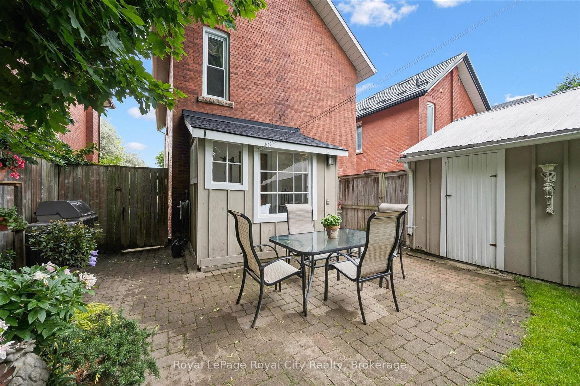 265 Waterloo Avenue photo 29