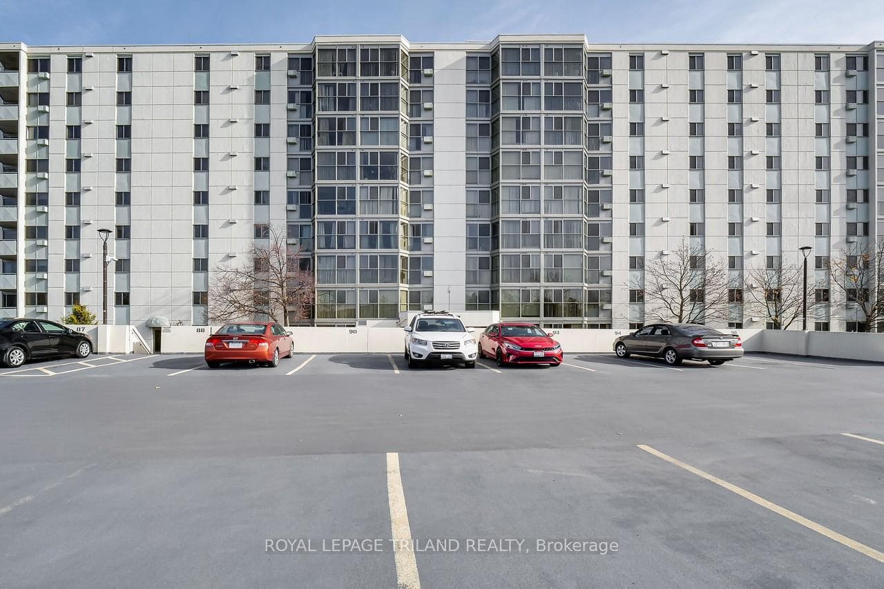 127 Belmont Drive Unit 106 photo 3