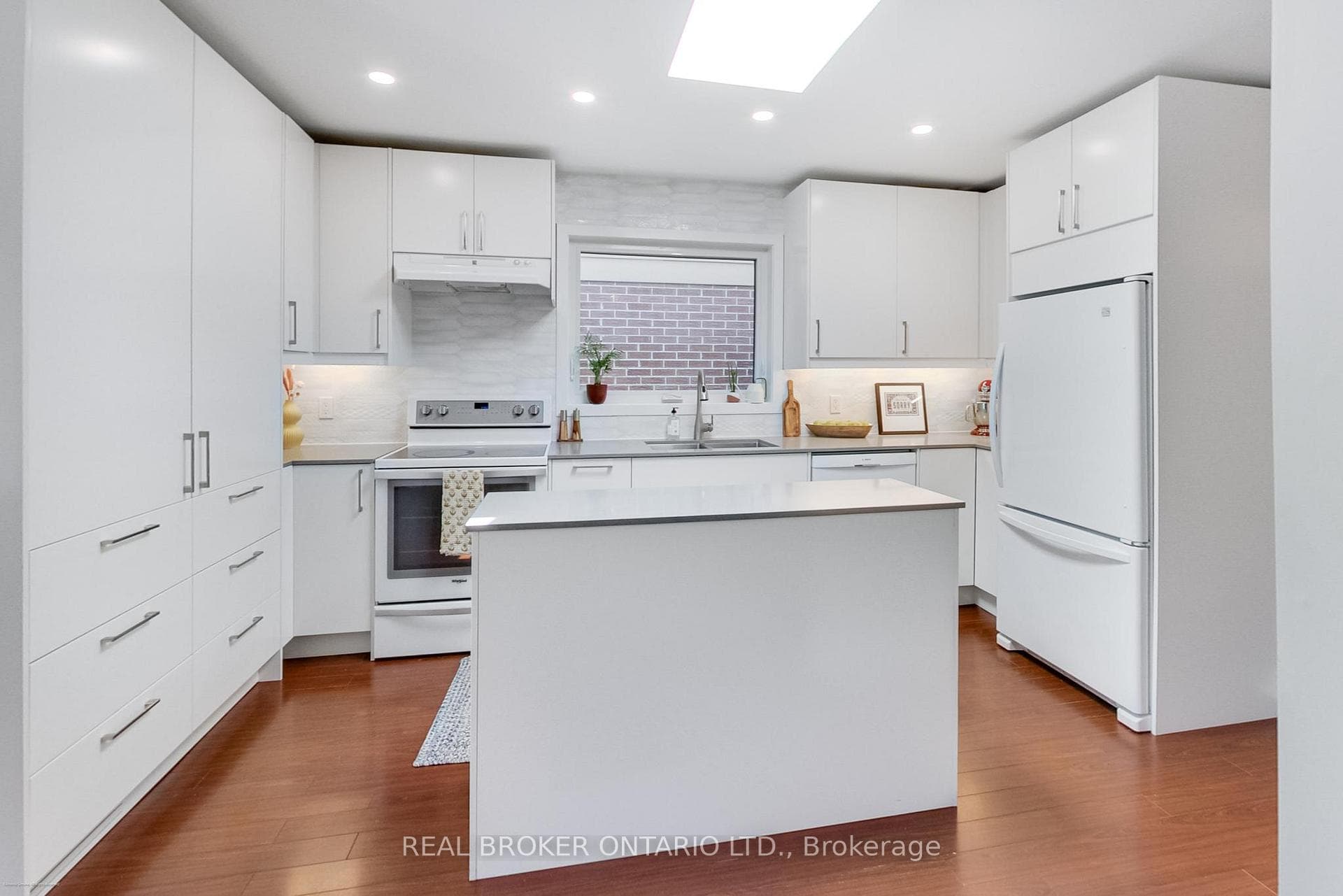 9 Craiglee Drive photo 10