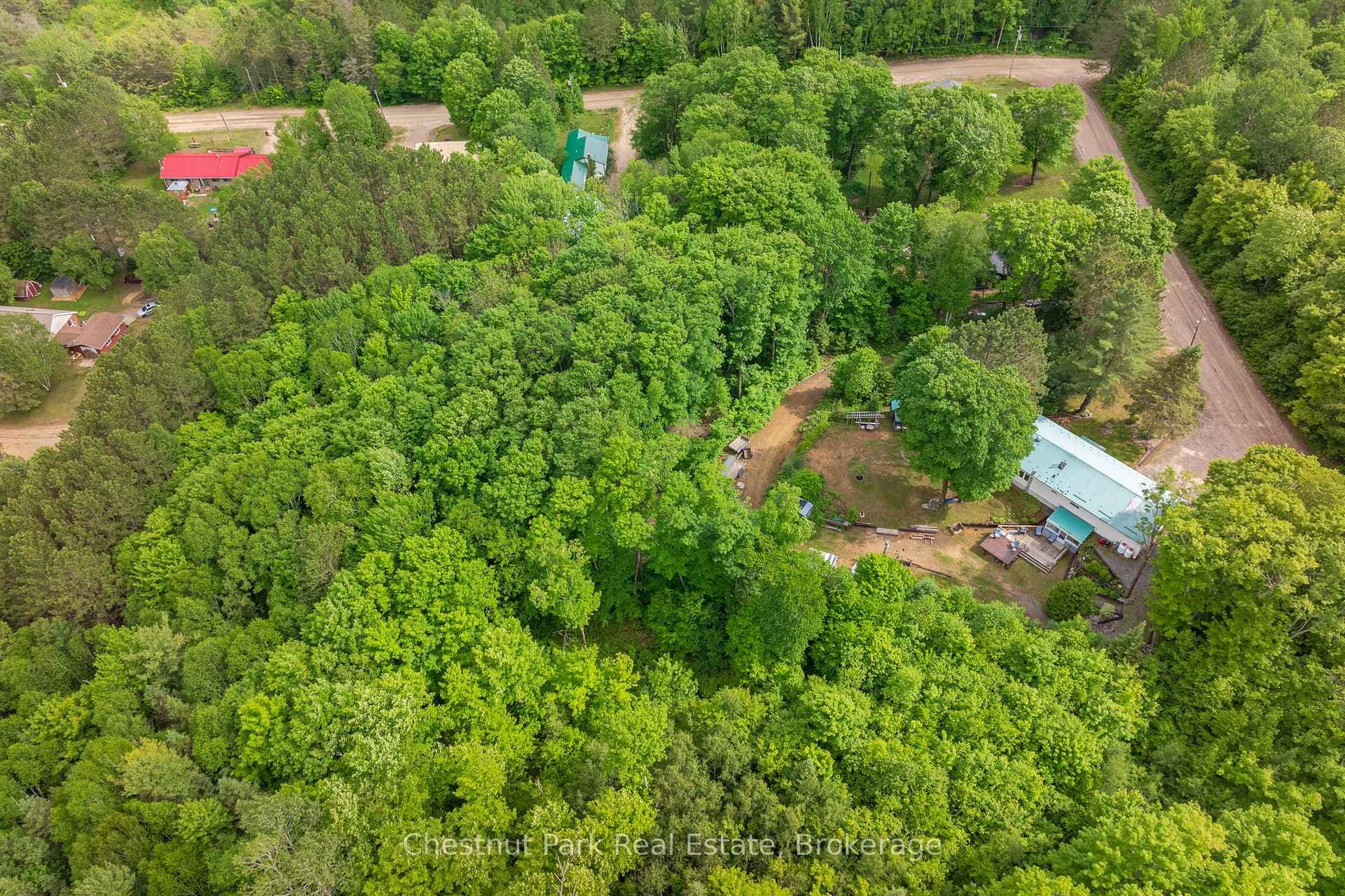 379 Gables Road photo 43