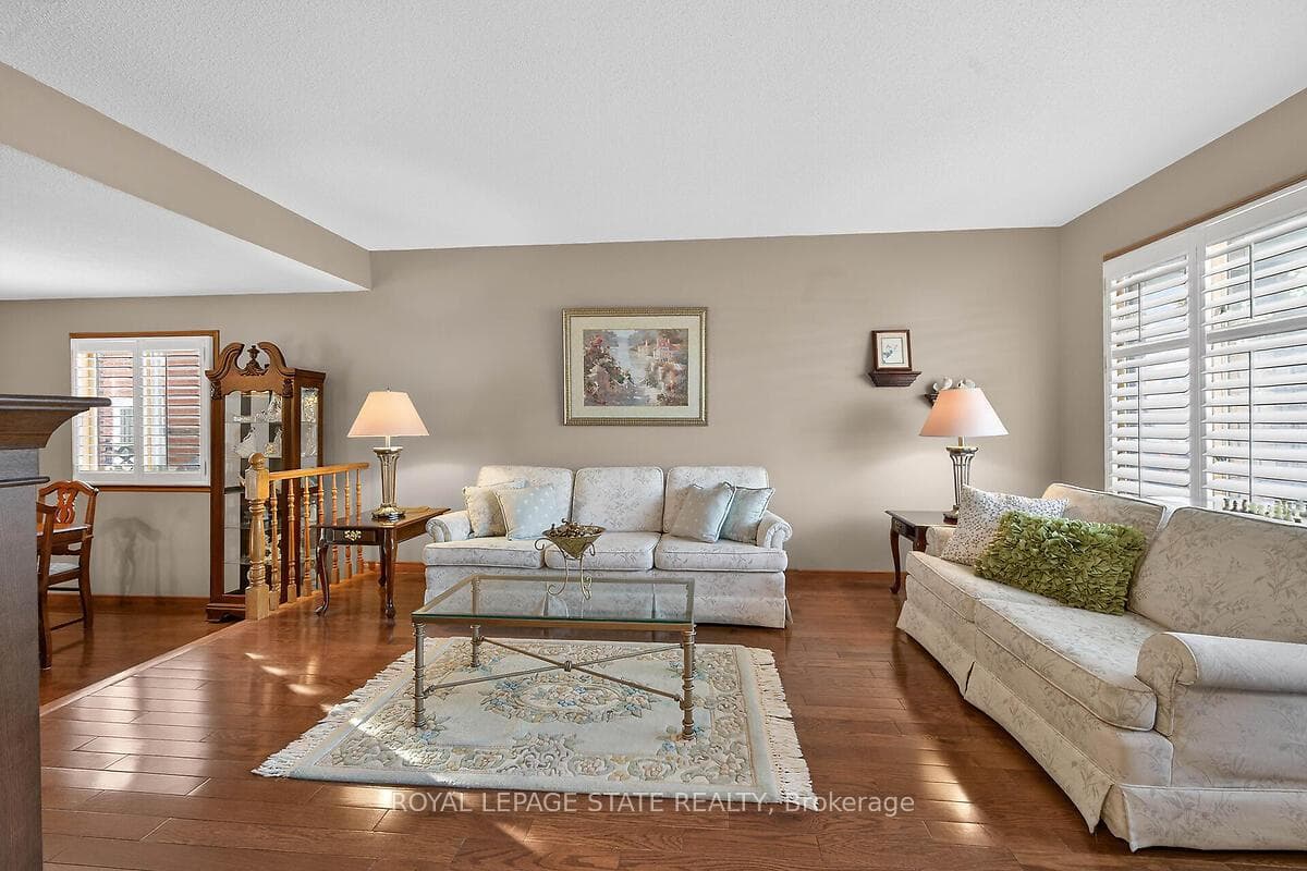 15 Gabriele Court photo 6