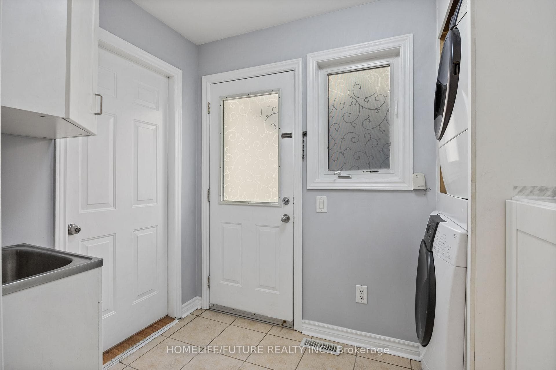 652 Twain Avenue photo 19