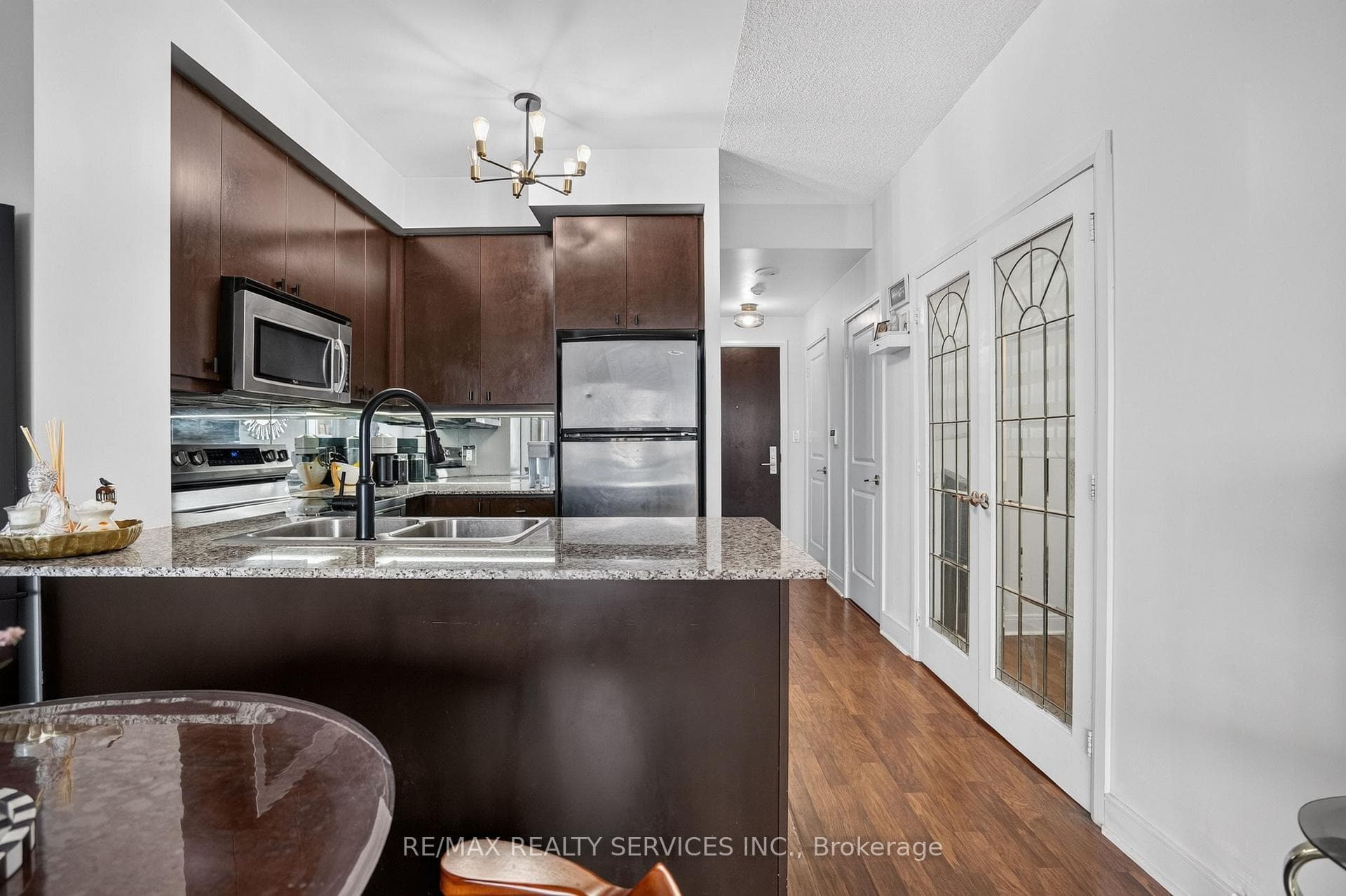 60 Absolute Avenue Unit 4403 photo 18