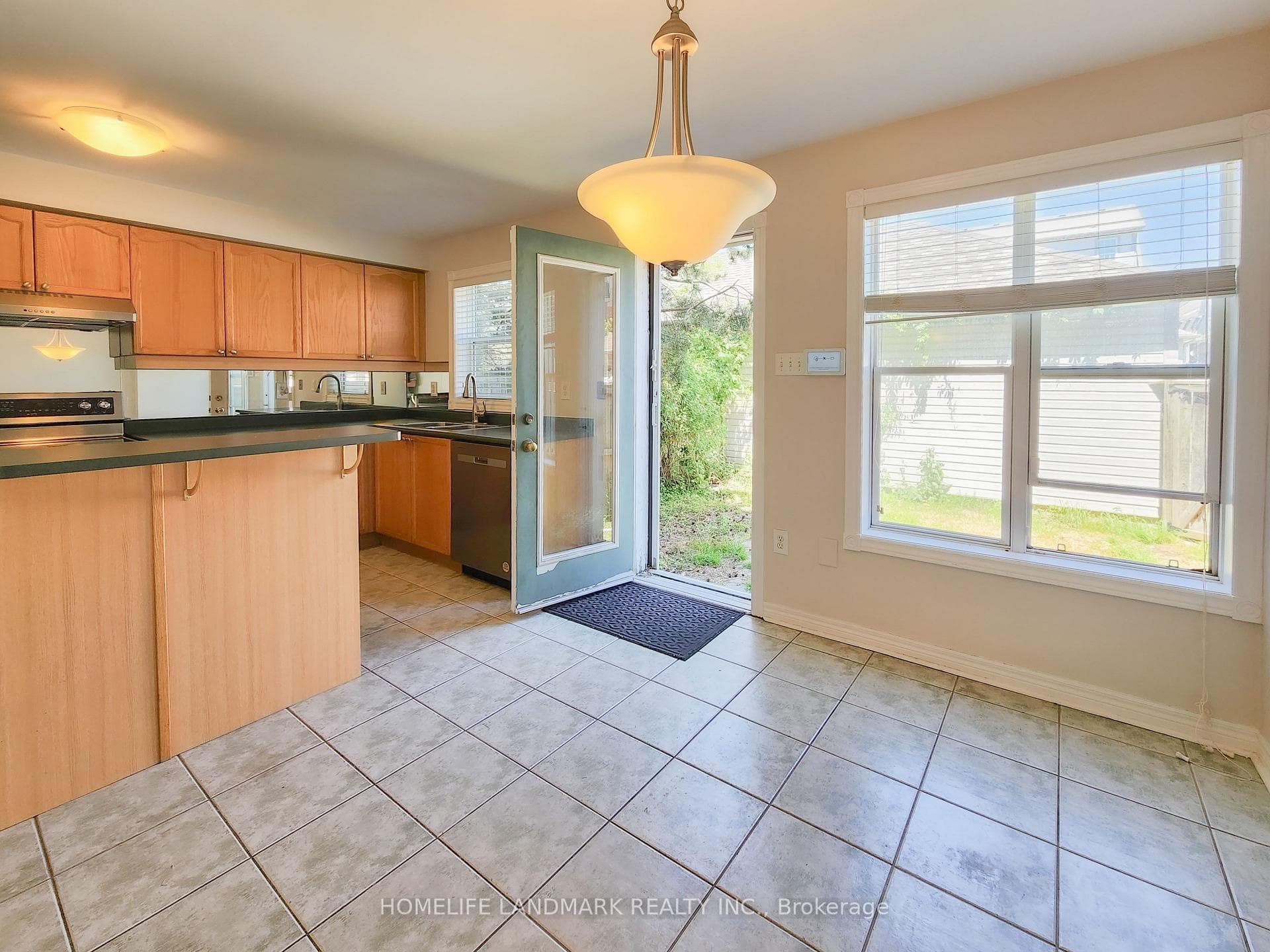 119 Glenashton Drive photo 10