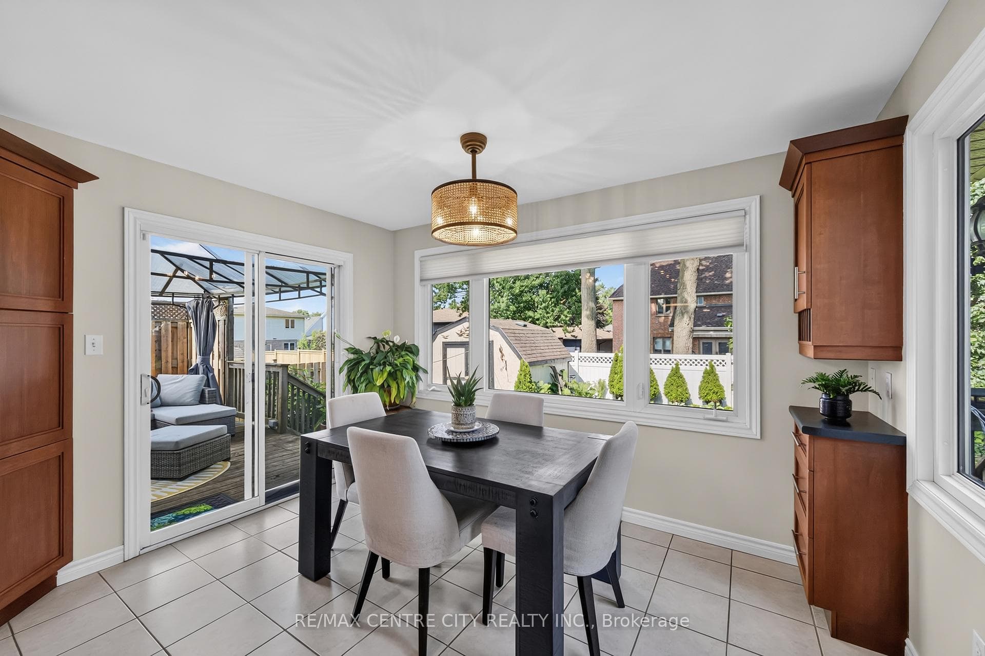 15 Cavanaugh Crescent photo 22