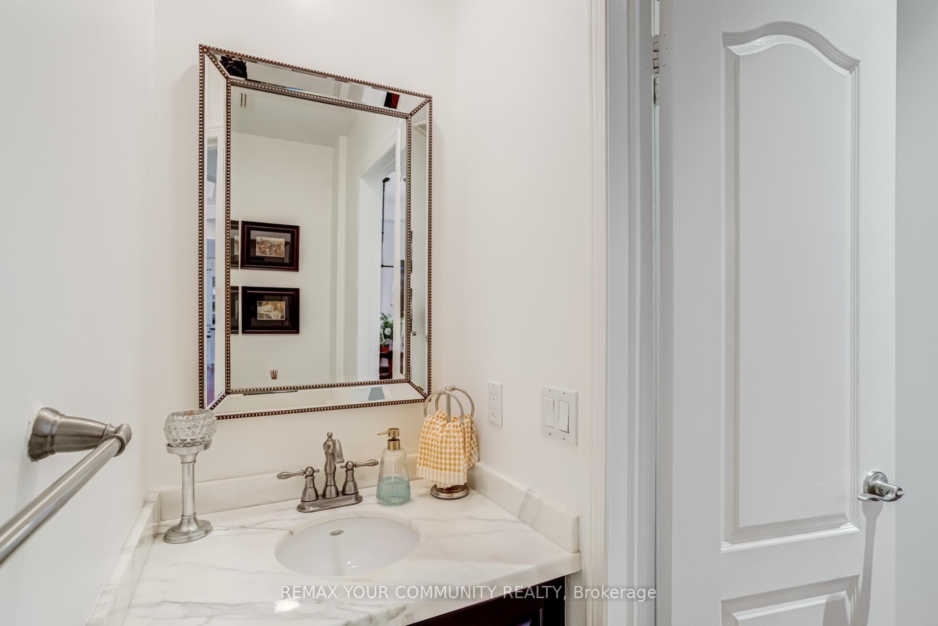100 Secord Street photo 15