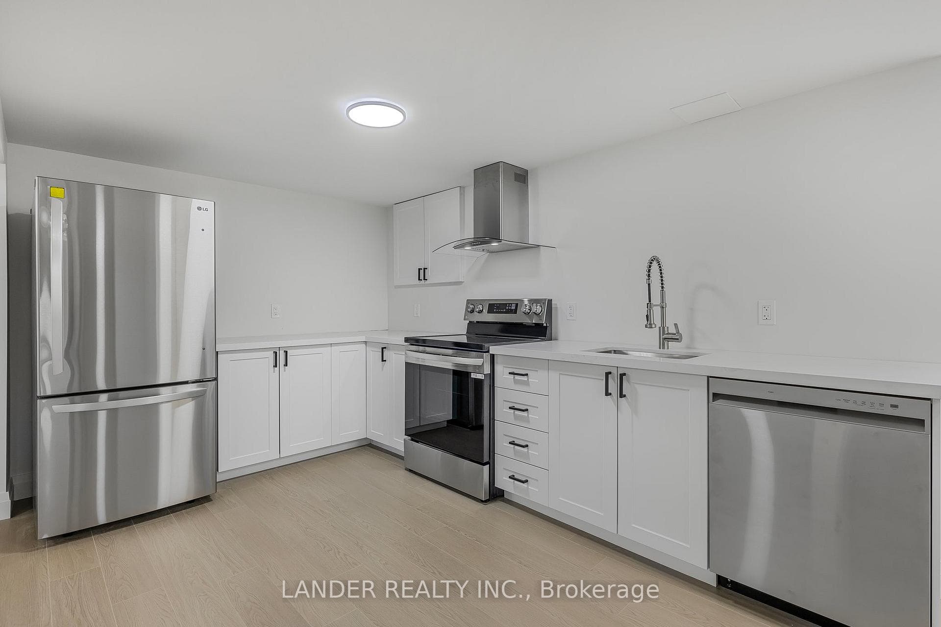703 Sunnypoint Drive photo 19