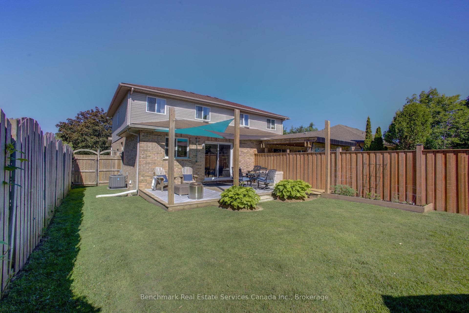 237 Huron Street photo 34