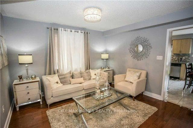 69 Earl Grey Crescent Unit (Upper) photo 7