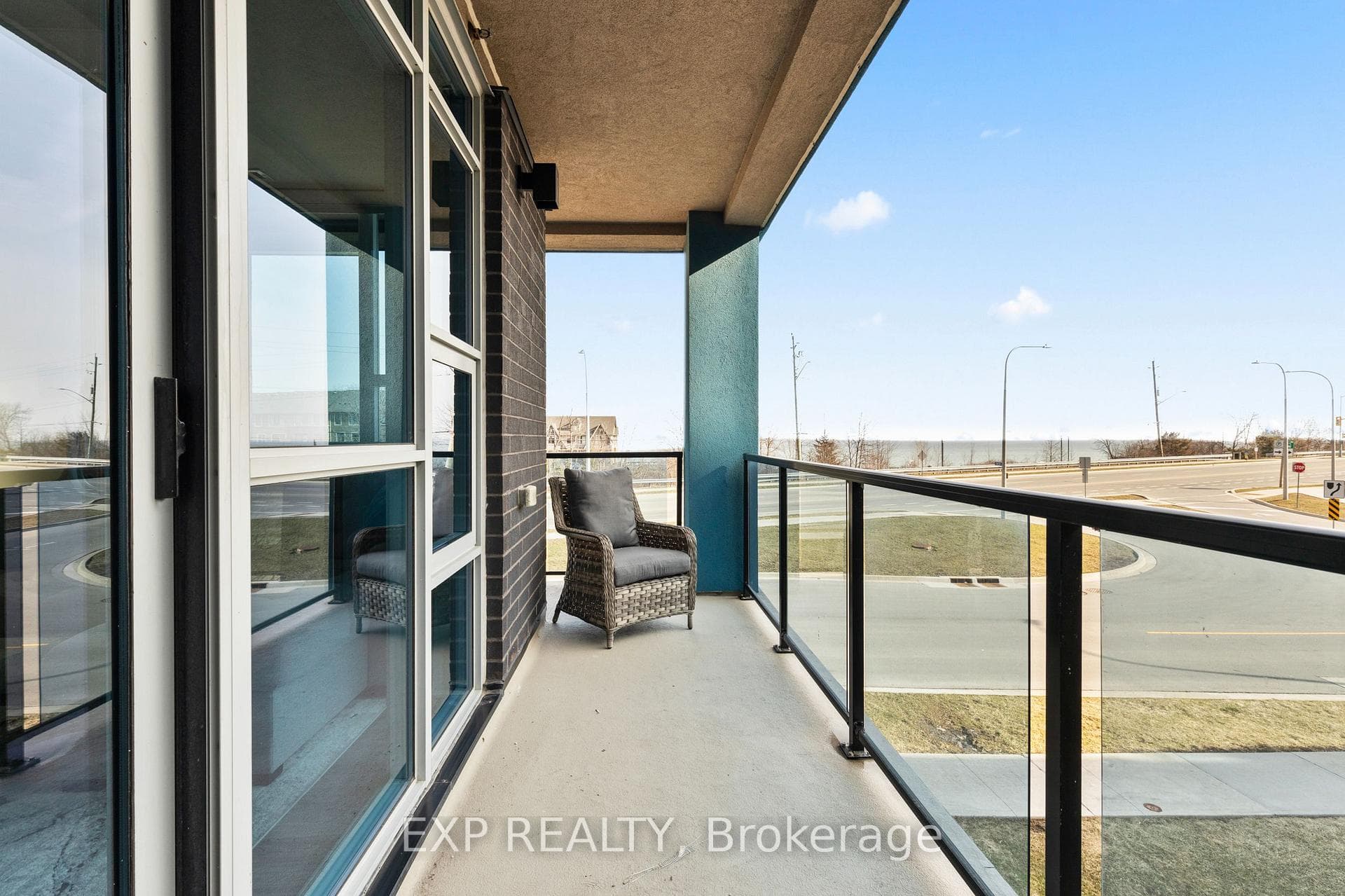 10 Concord Place Unit 209 photo 22