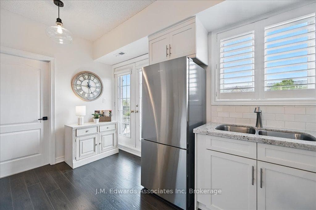 4006 Kilmer Drive Unit 310 photo 25