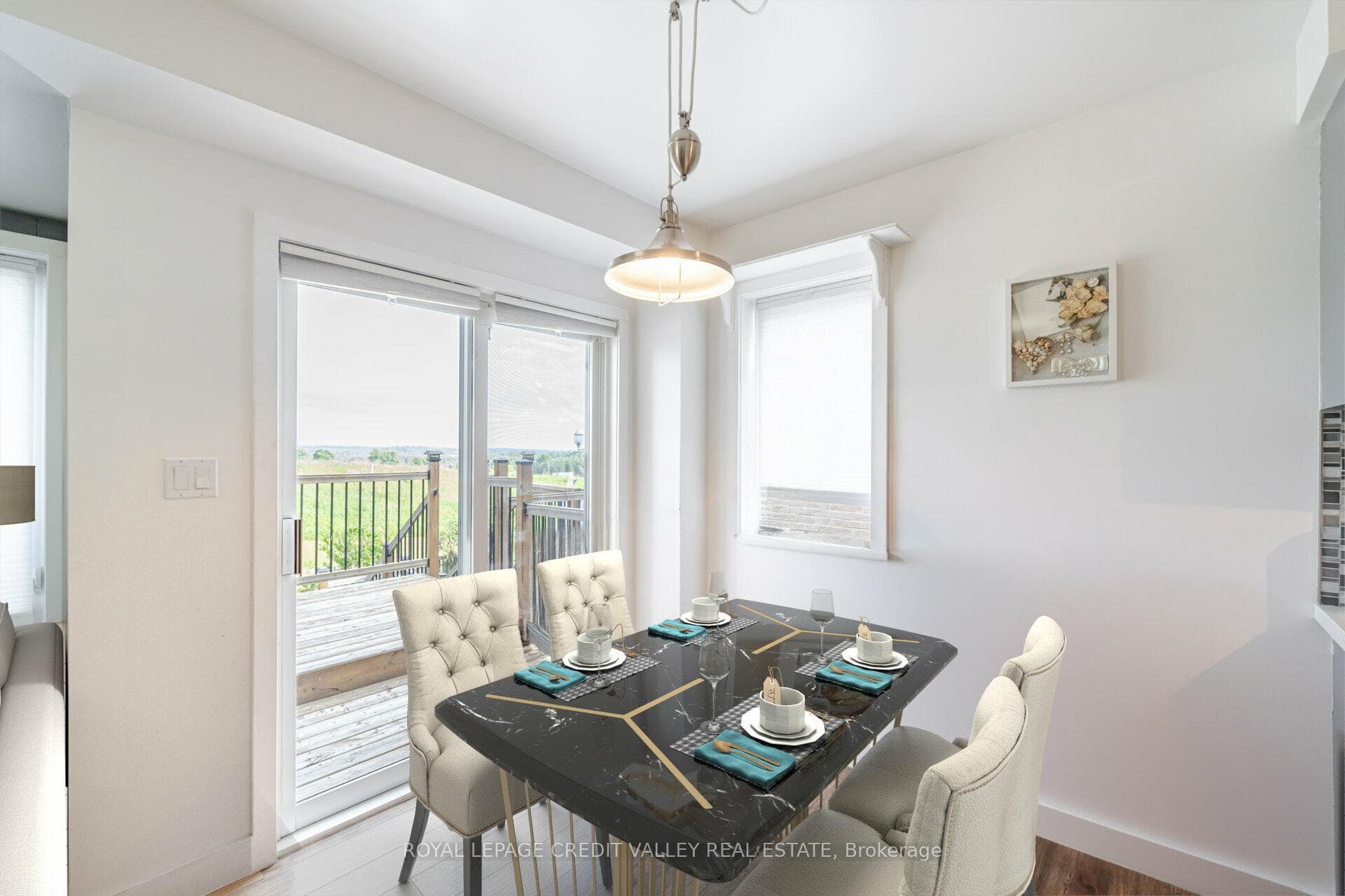 431 Jay Crescent photo 14
