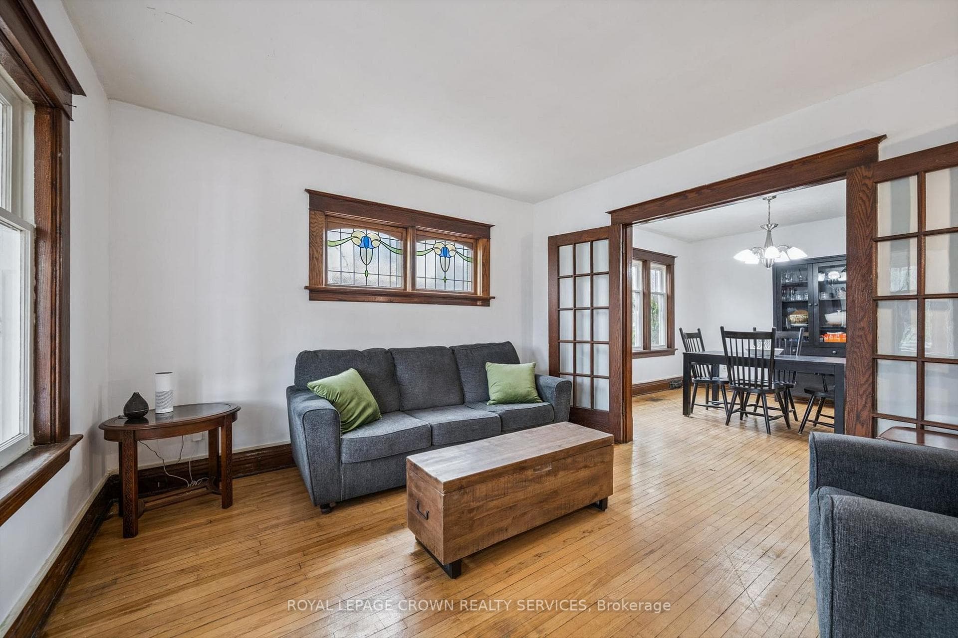 9 Spadina Road photo 6