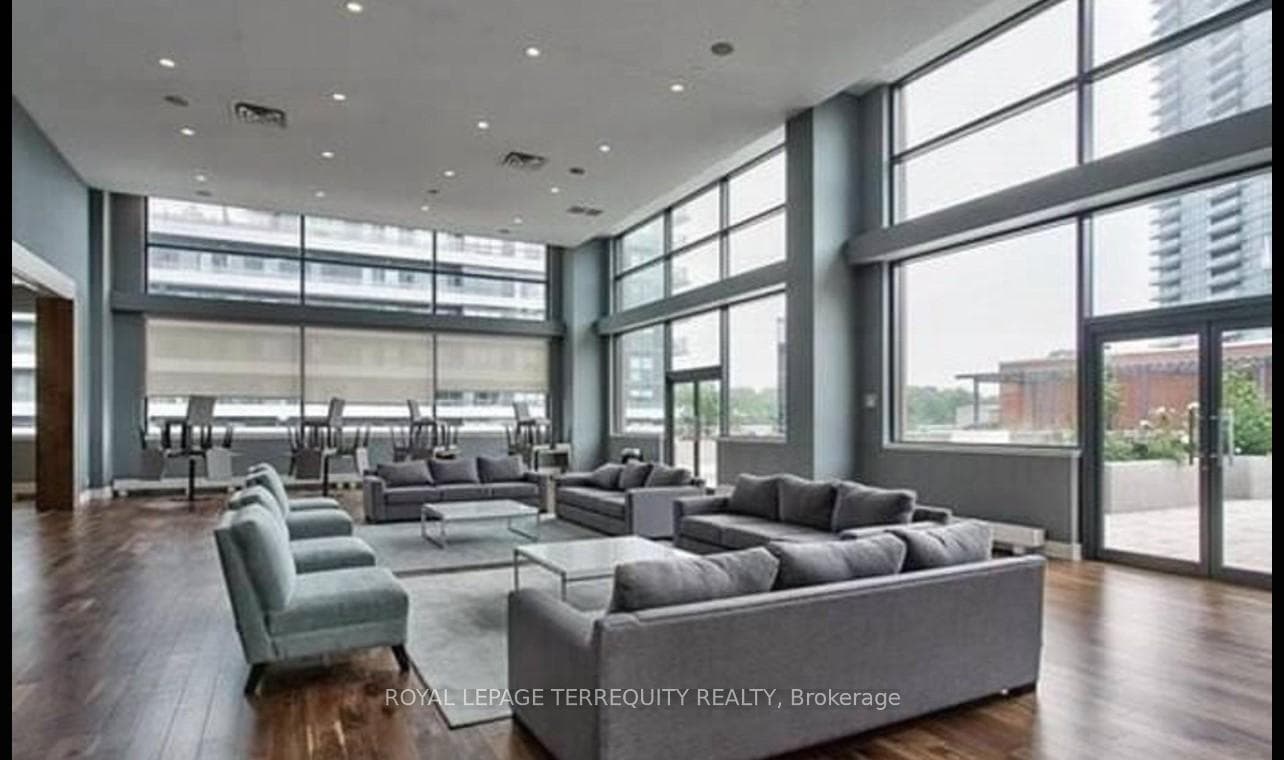 2200 Lake Shore Boulevard Unit 3802 photo 9