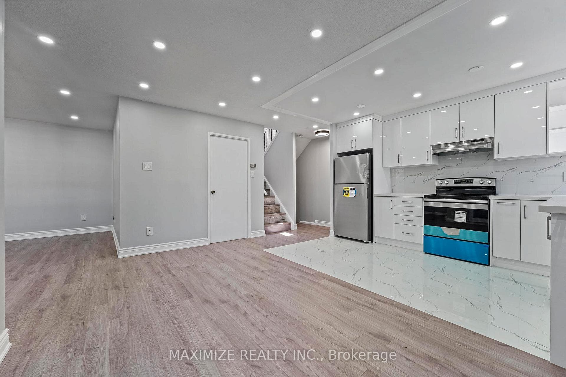 1055 Dundas Street Unit 192 photo 16