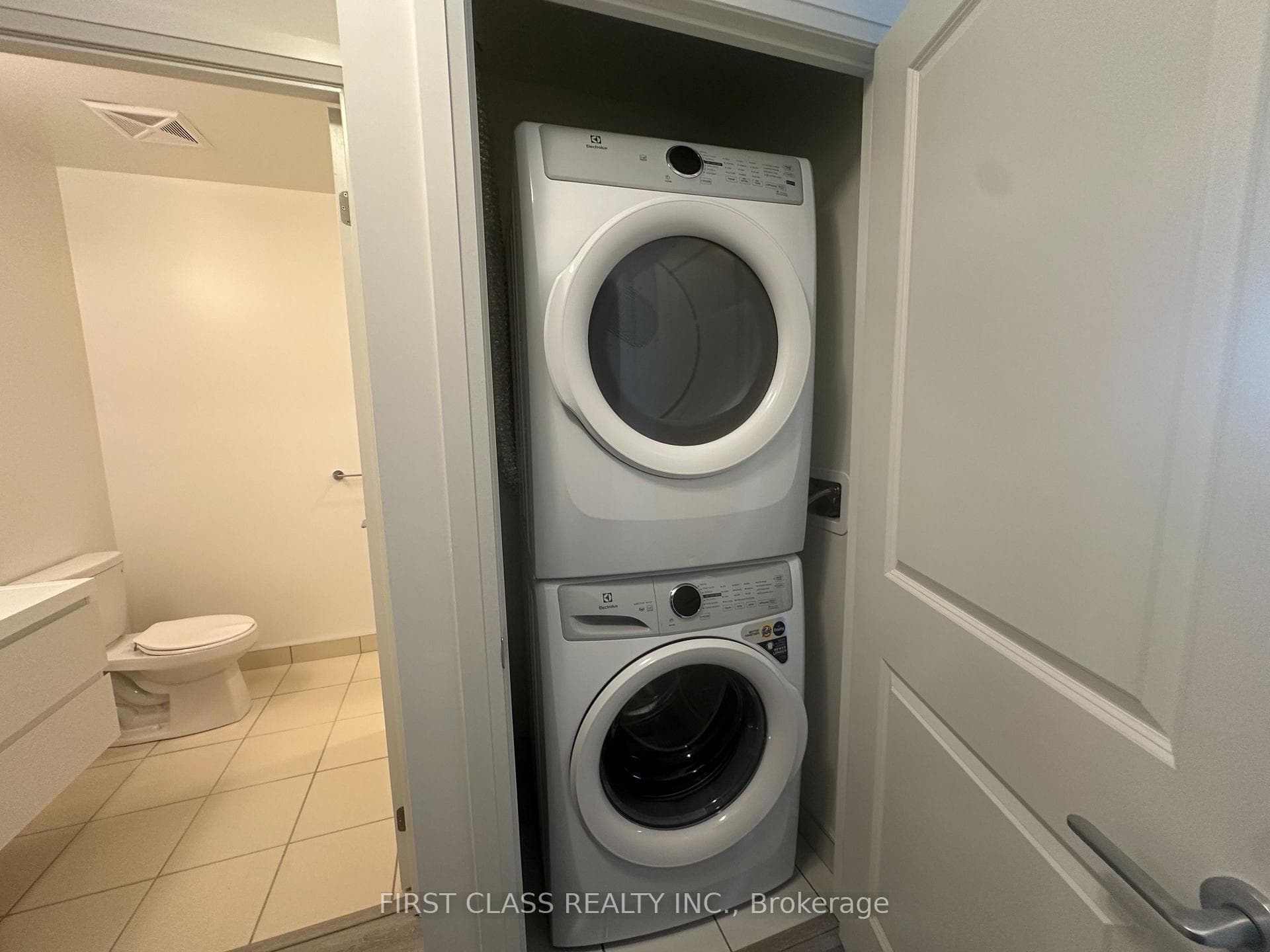 38 Andre De Grasse Street Unit 312 photo 6