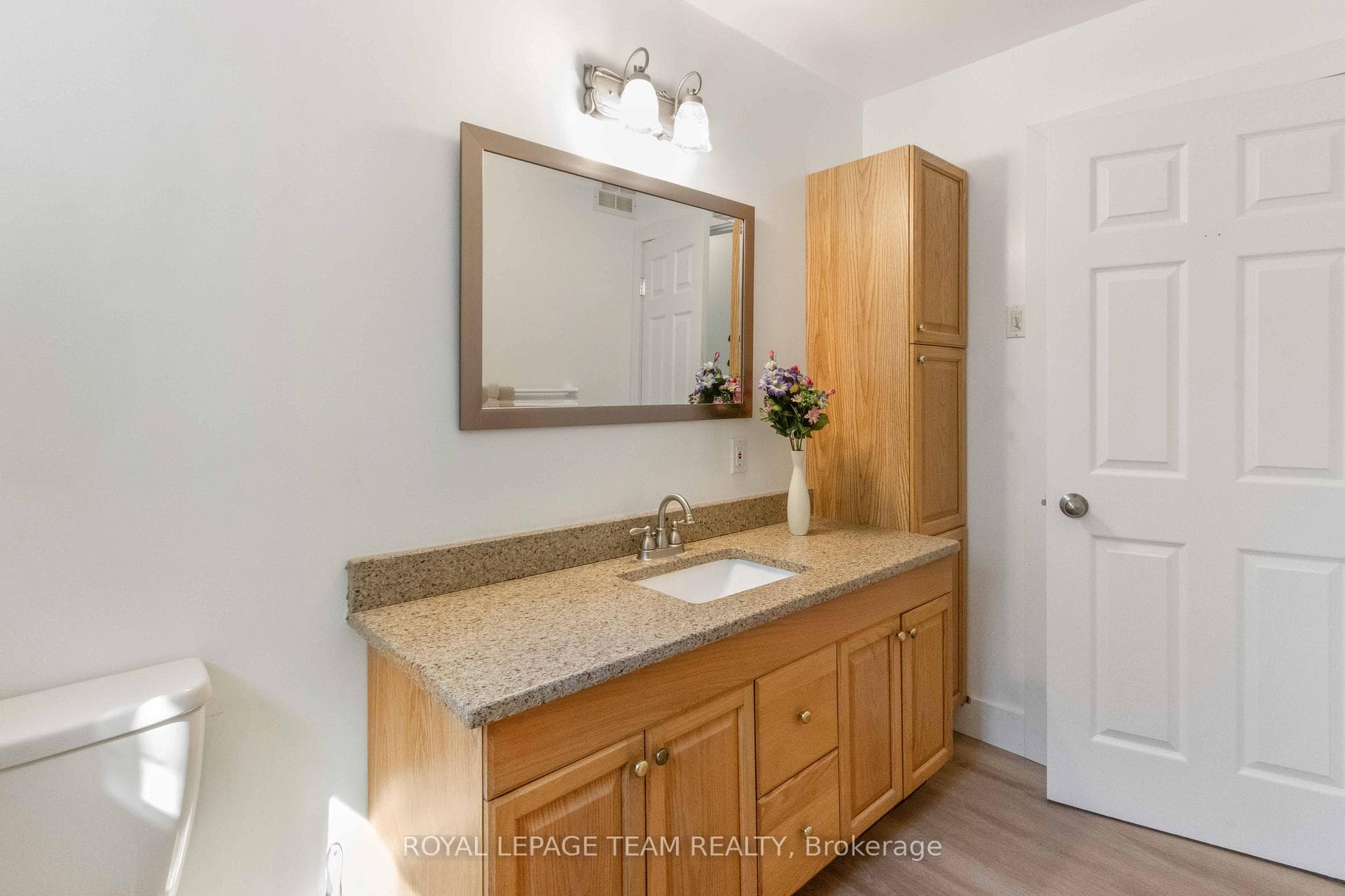 204B Hawkins Drive photo 31