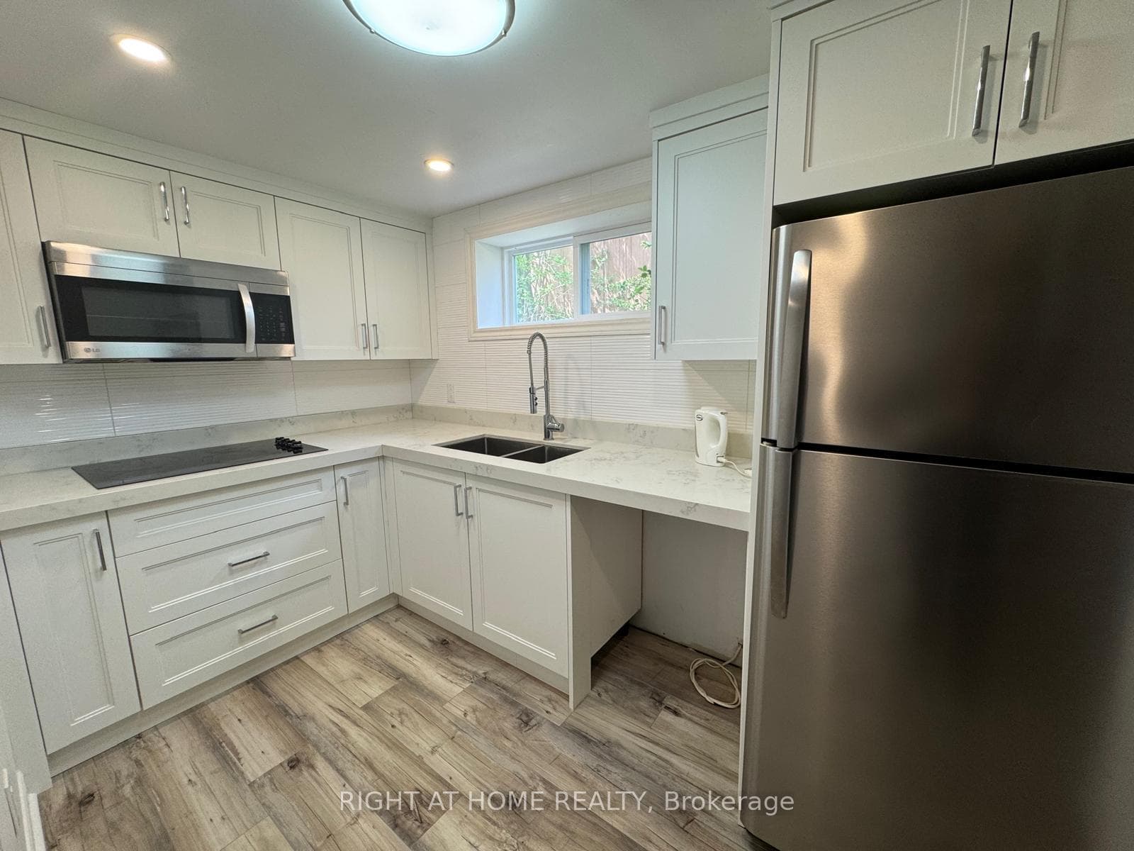 324 Burnett Avenue Unit lower level photo 12