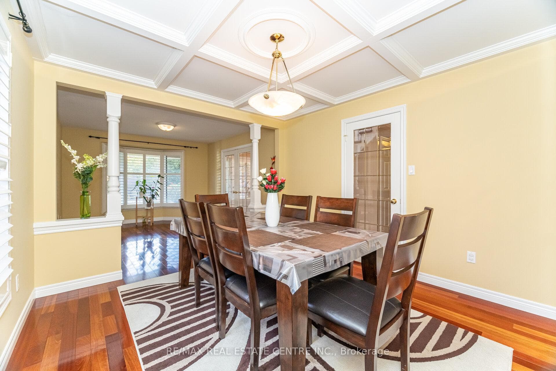 327 Cavendish Drive photo 10