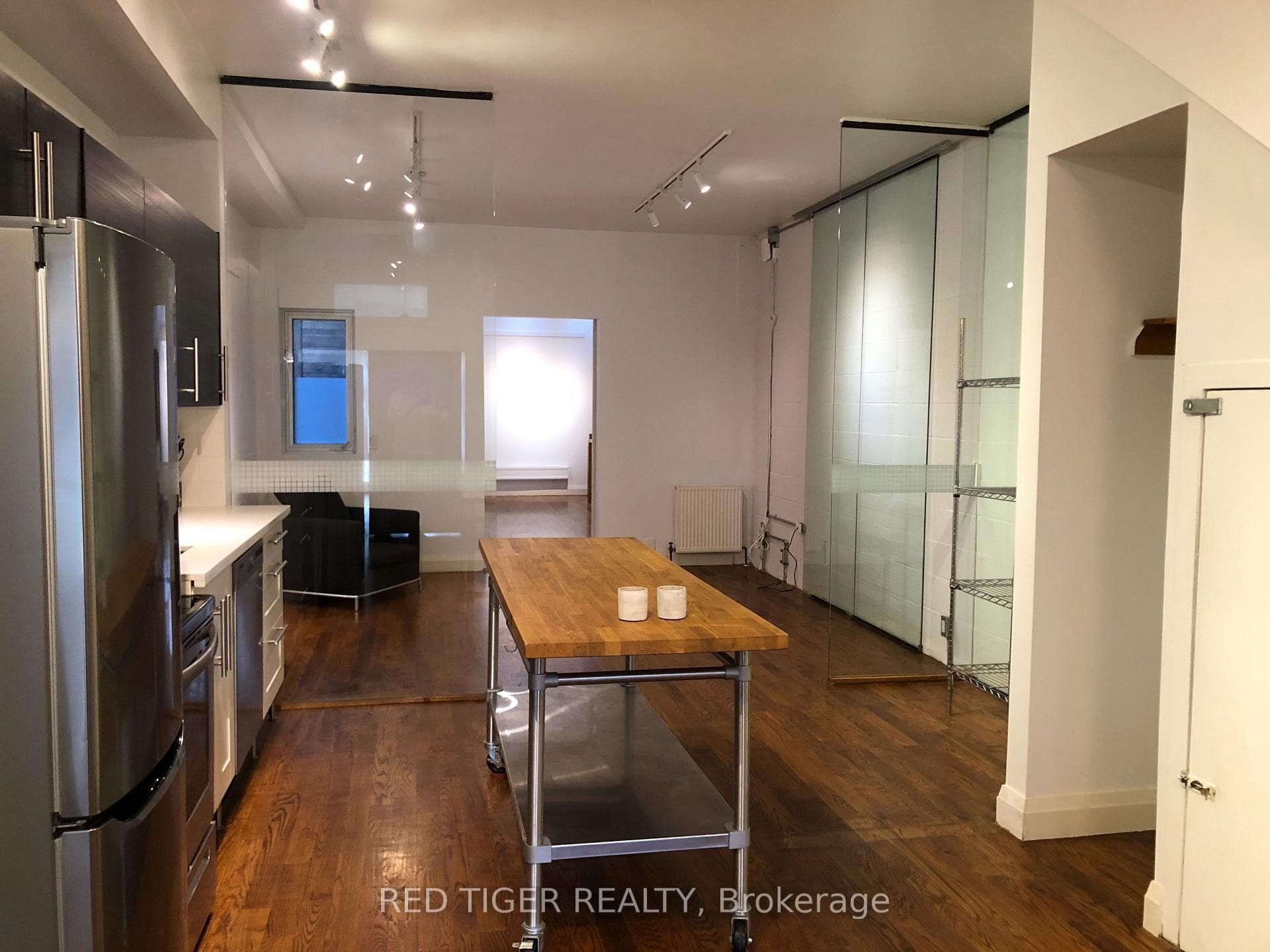 457 Richmond Street Unit Main photo 3