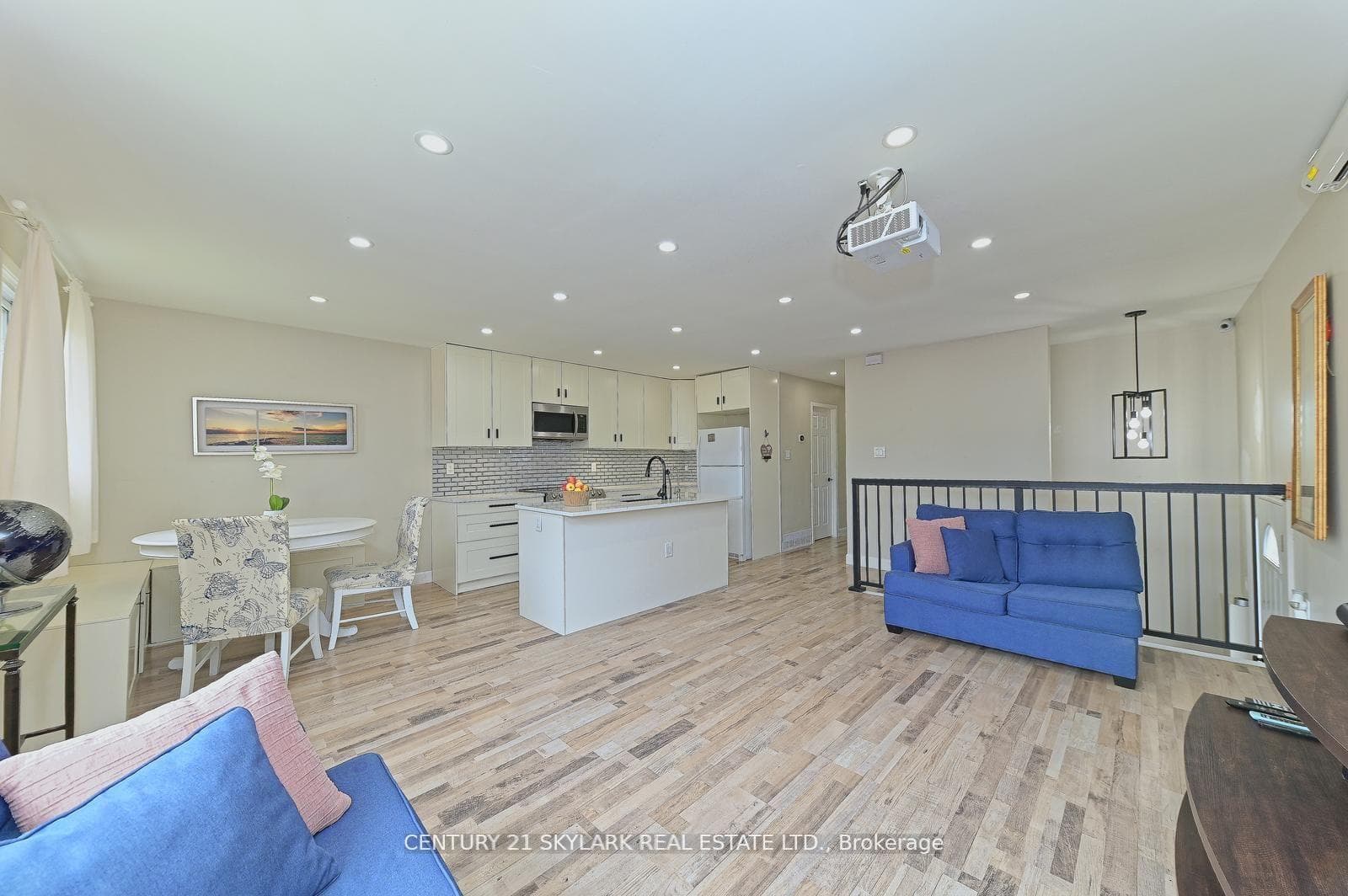 65 Roman Crescent photo 6
