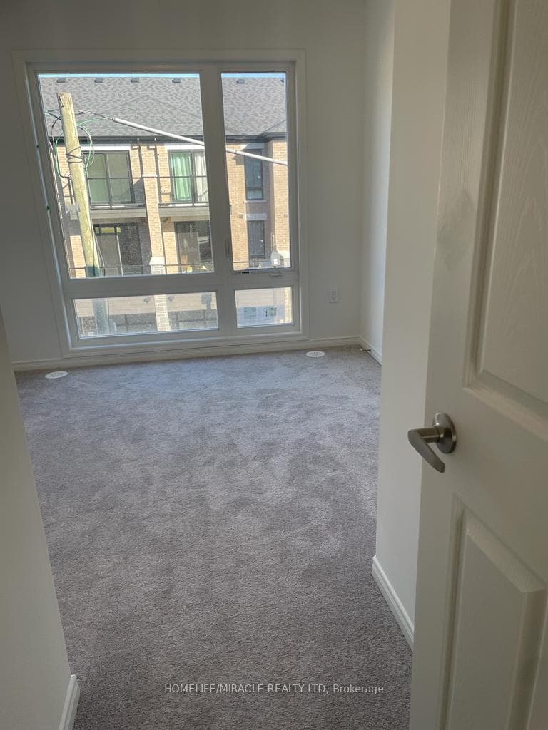 1392 Coral Springs Path photo 7