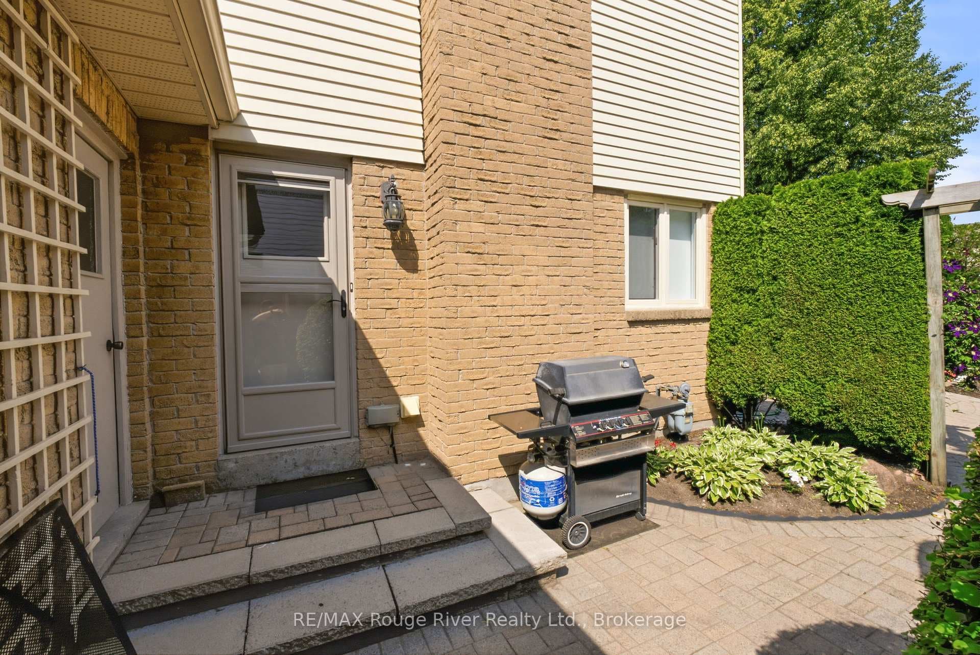 115 Pine Hills Road photo 39