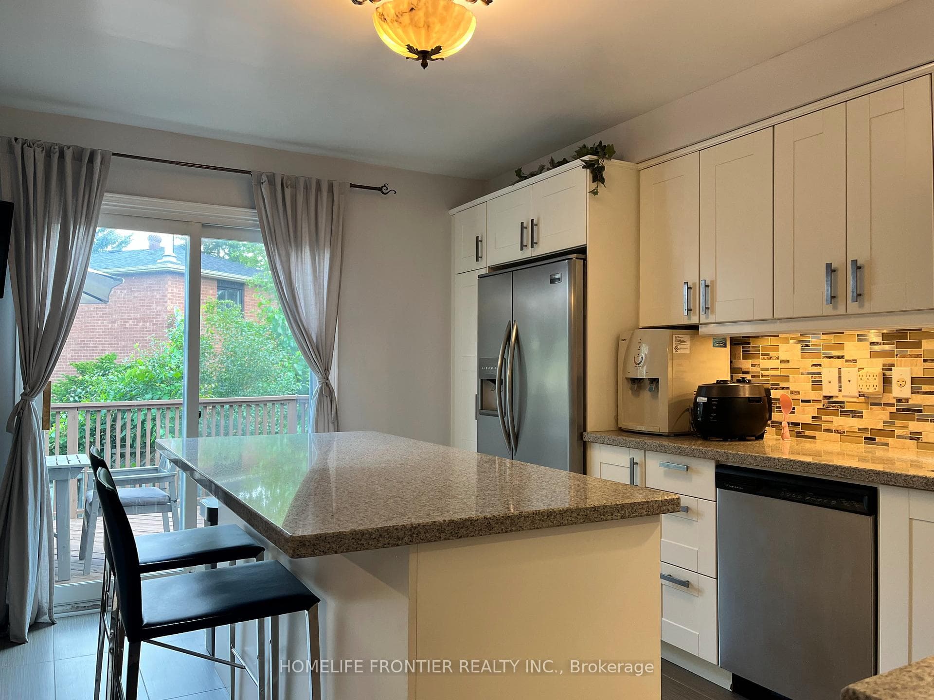 36 Tamara Drive photo 14