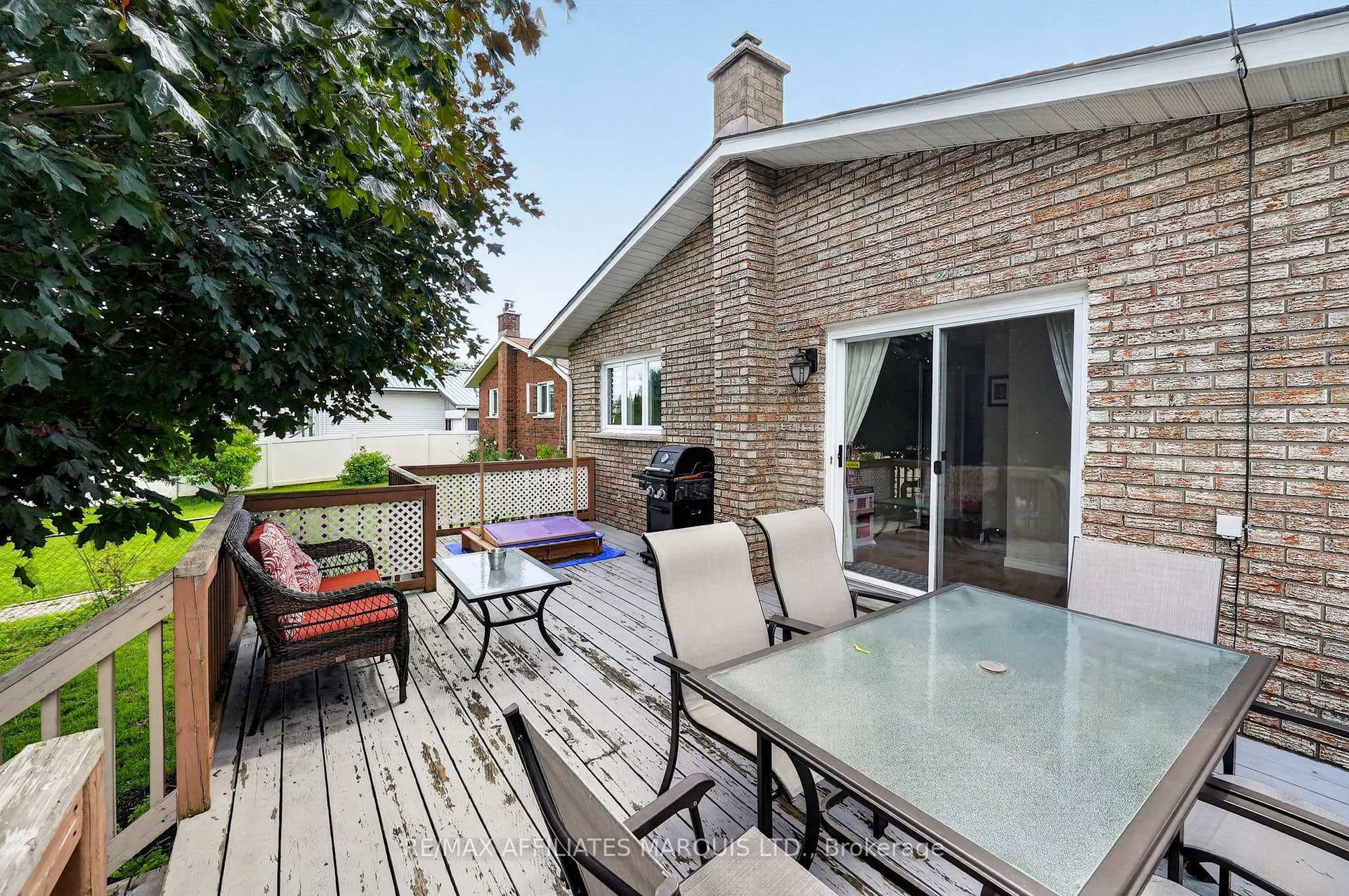 824 Alice Street photo 34