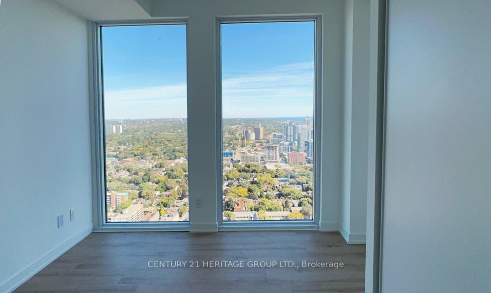 319 Jarvis Street Unit LPH 15 photo 19