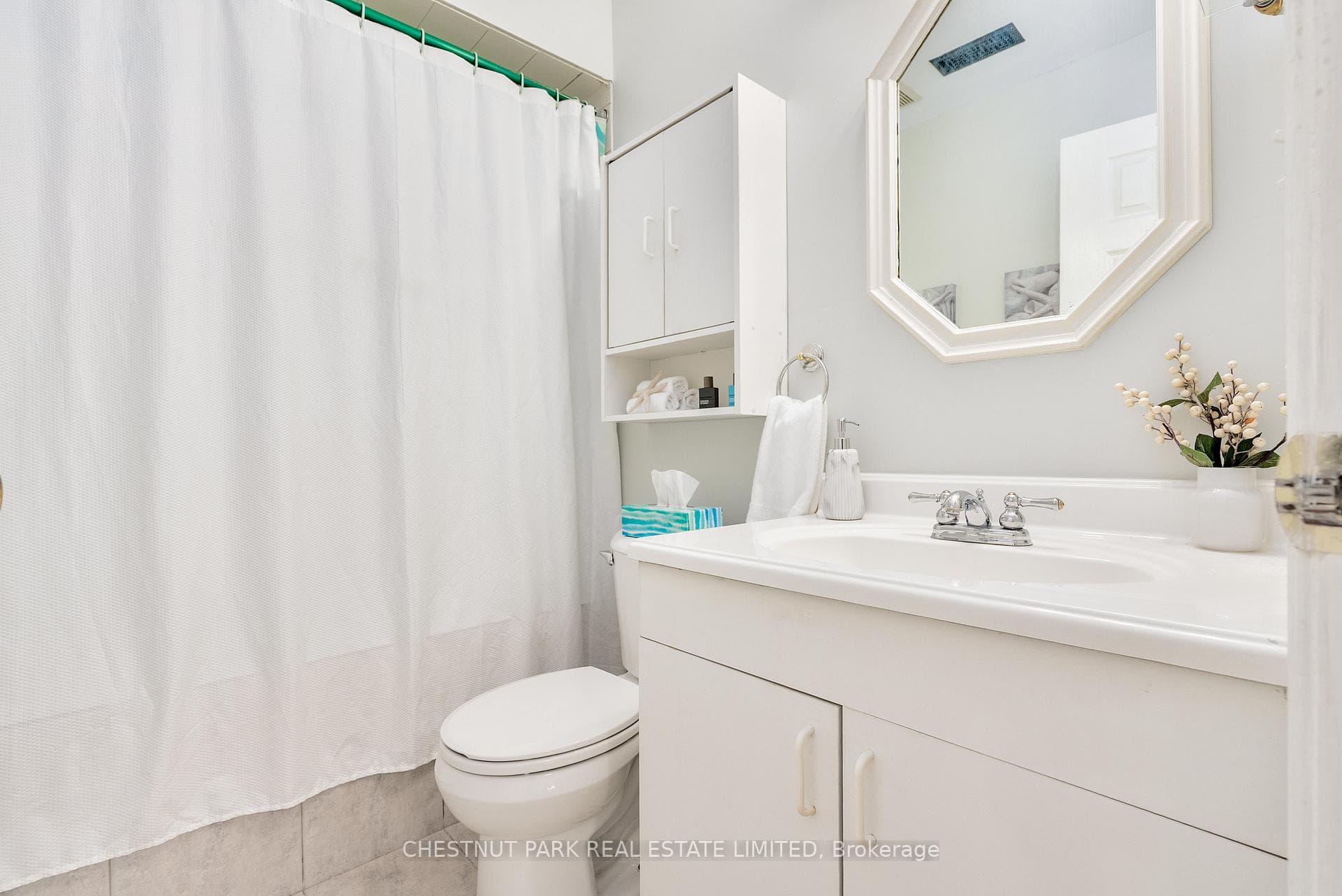 84 Macbride Crescent photo 43