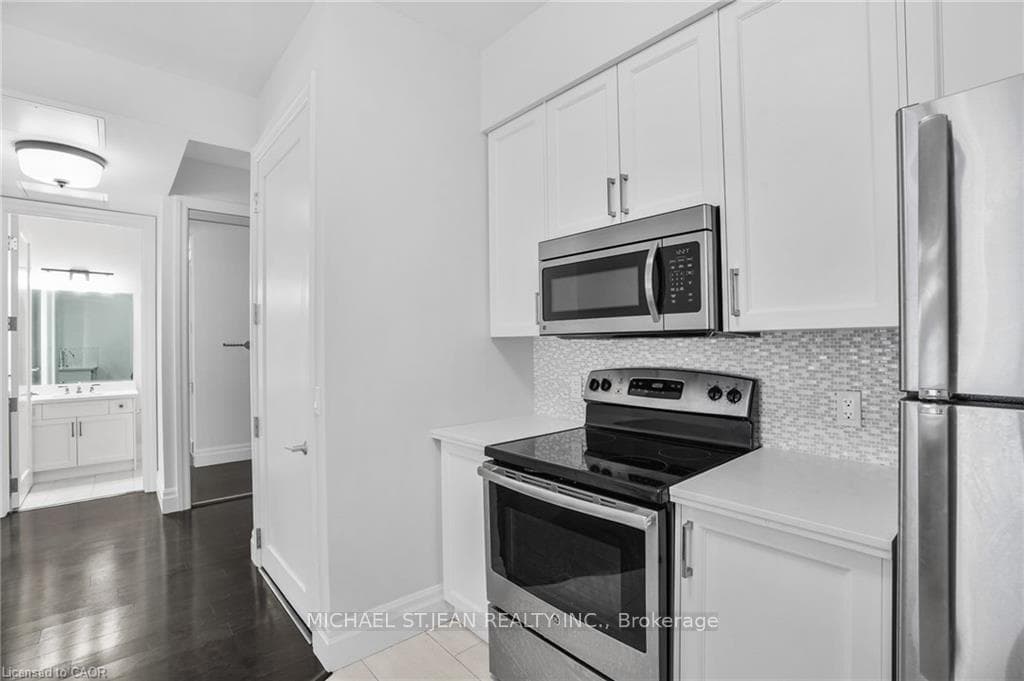 112 King Street Unit 1111 photo 25